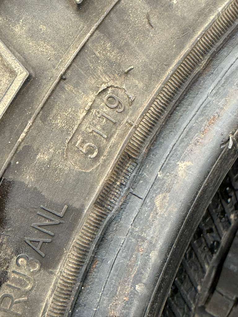 LT265/70R17 Set (4 Used Tires) Ironman All Country MT