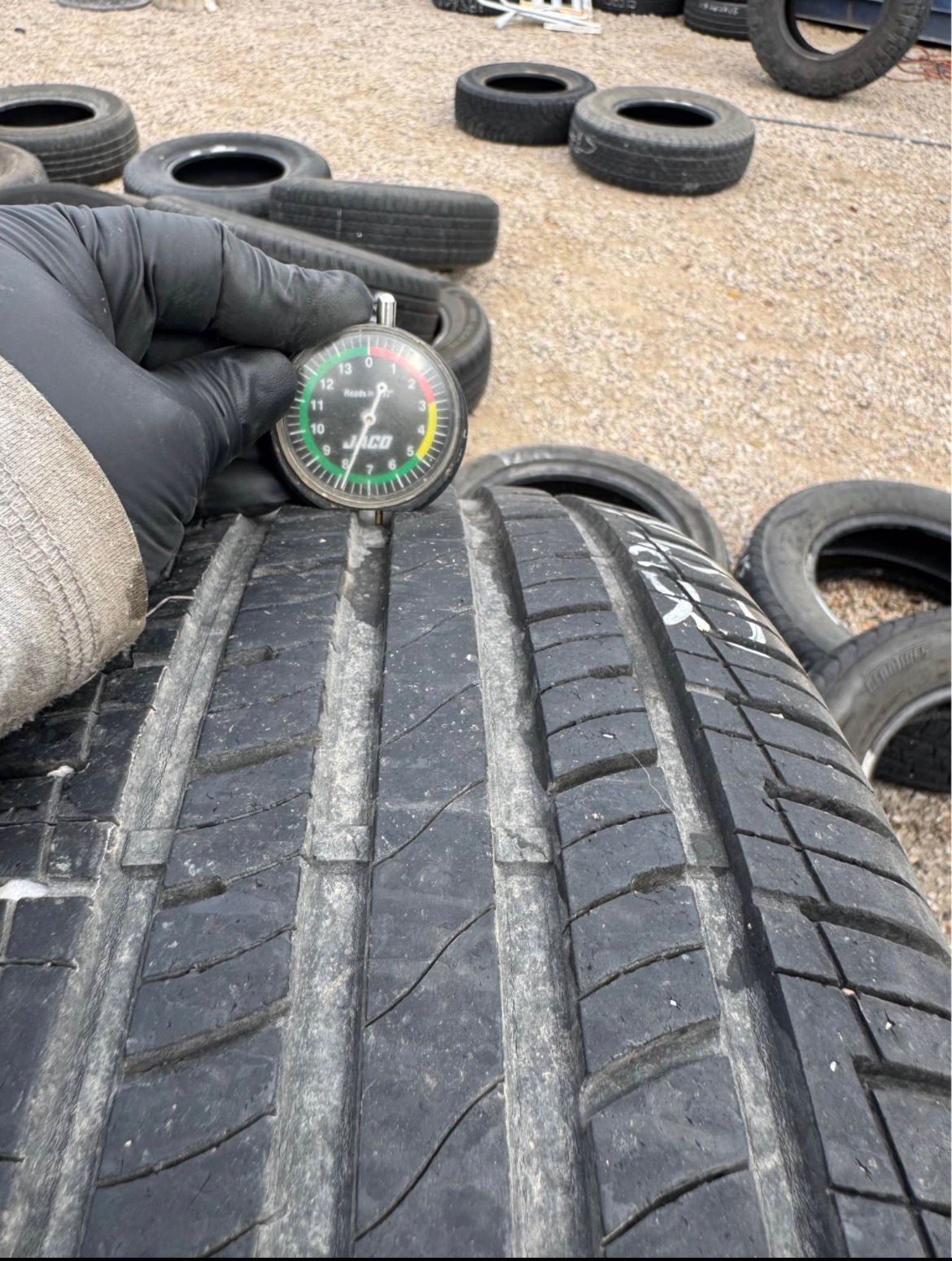 195/65R15 Pair (2 Used Tires) Mastercraft Stratus