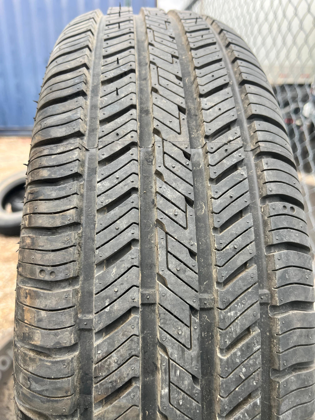 215/70R15 Pair (2 Used Tires) Hankook Kinergy