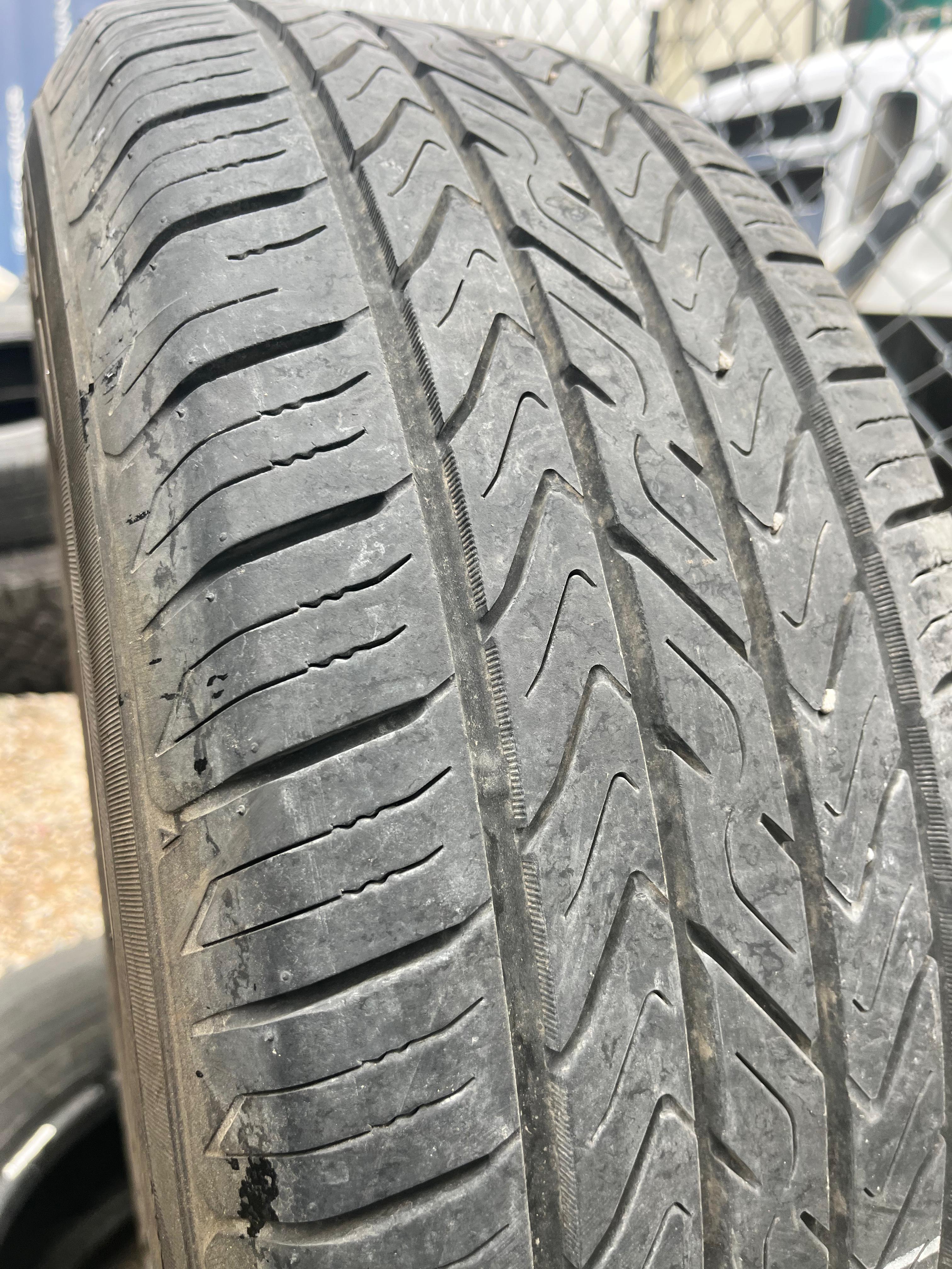 225/70R15 Pair (2 Used Tires) Toyo Extensa