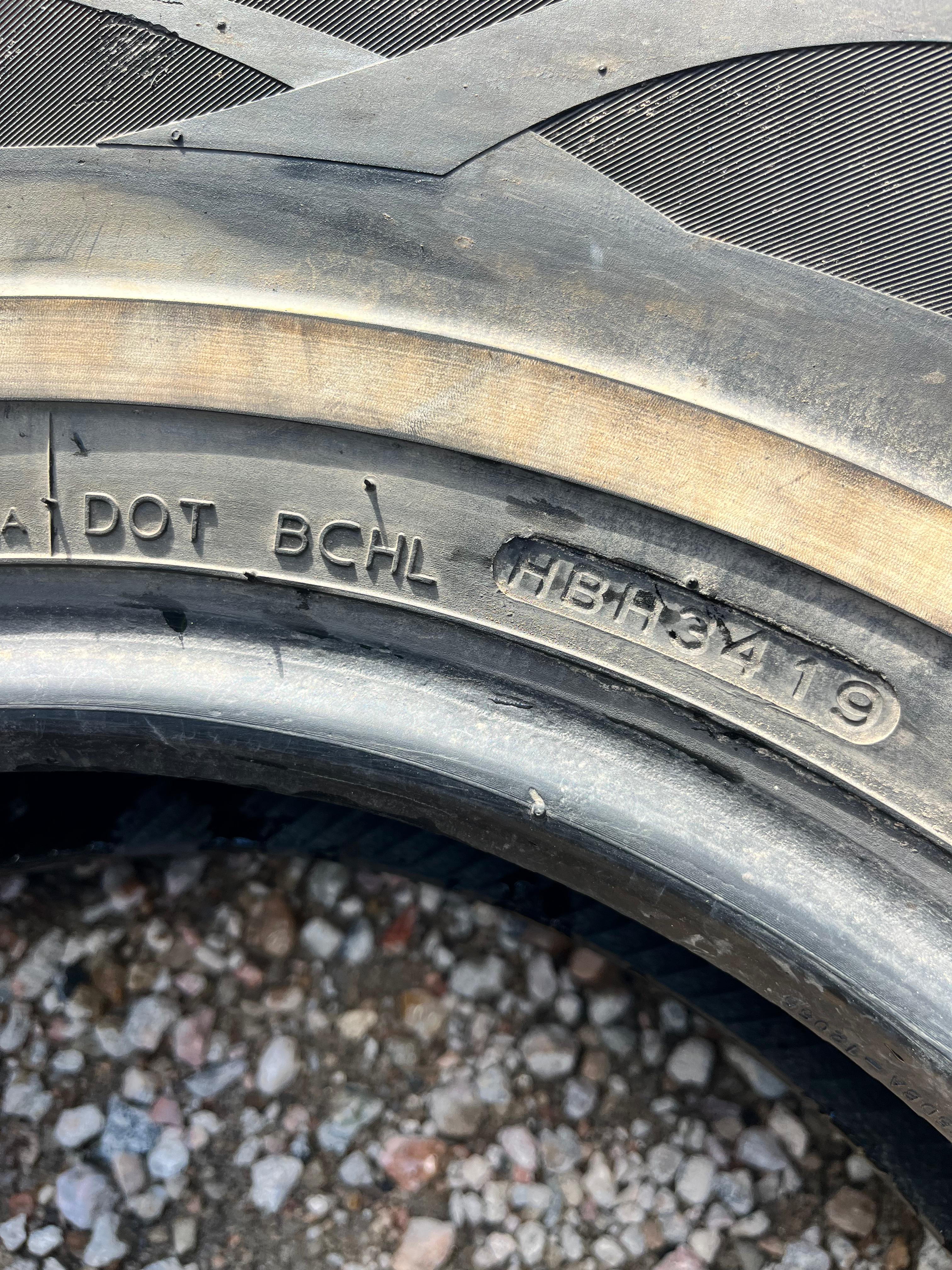 235/75R15 Pair (2 Used Tires) Hankook Óptimo (H724)