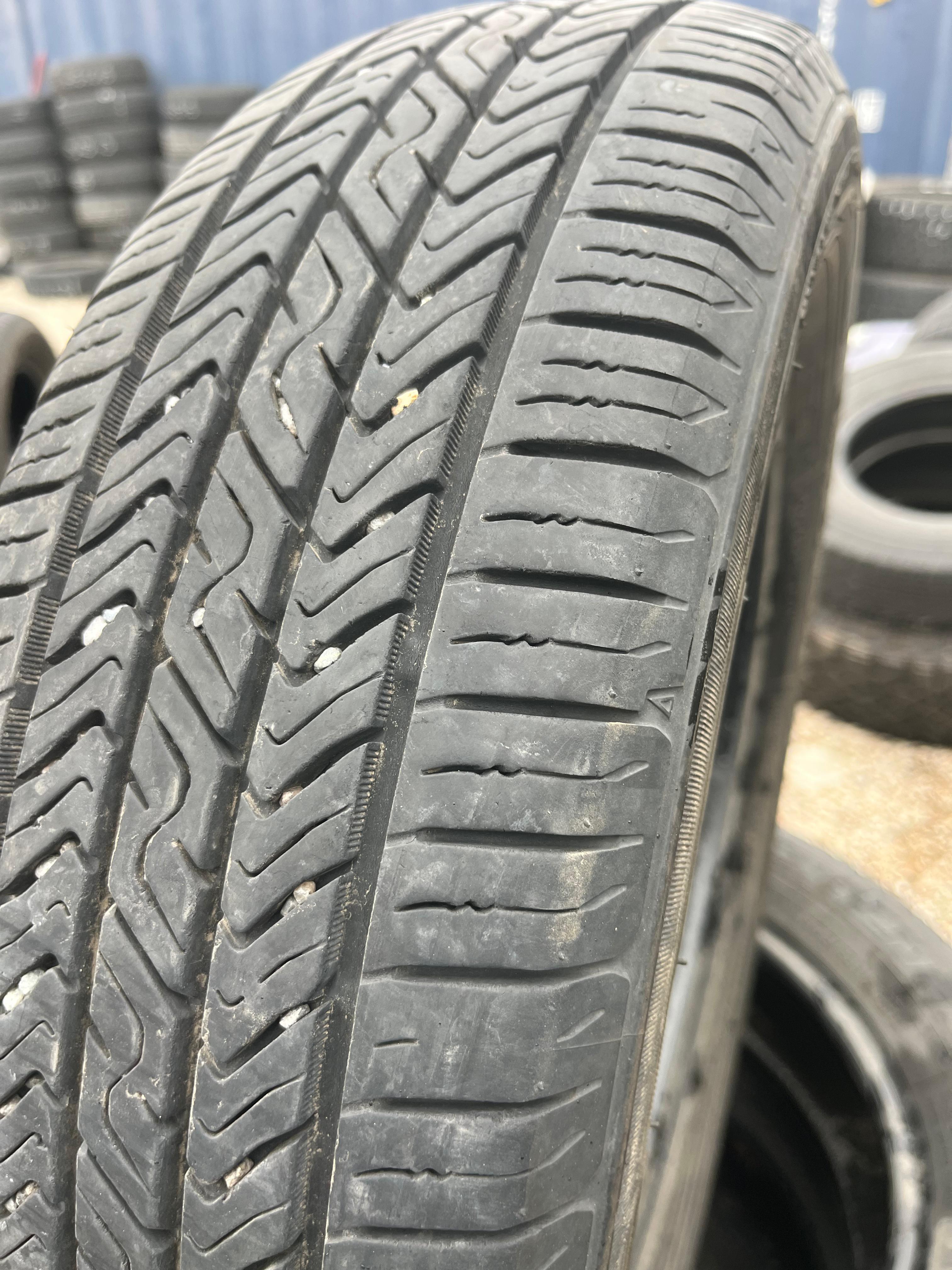 175/65R15 Pair (2 Used Tires) Toyo Extensa