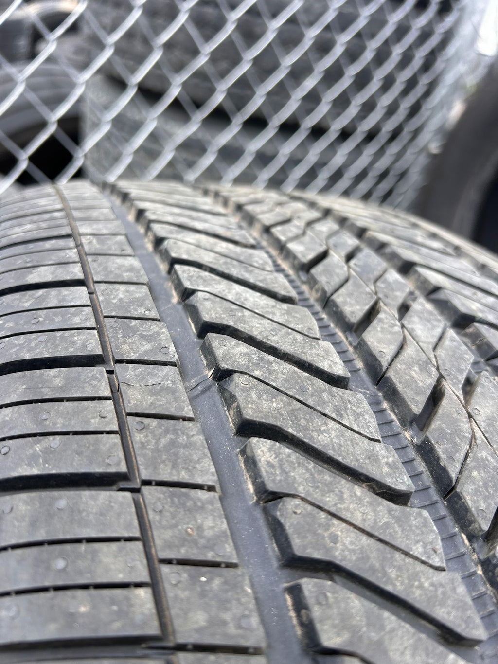 285/40R24 (3 Used Tires)  Bridgestone Alenza AS 02