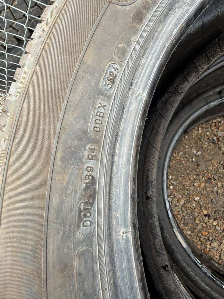 275/50R22 (3 Used Tires) Michelin Defender2