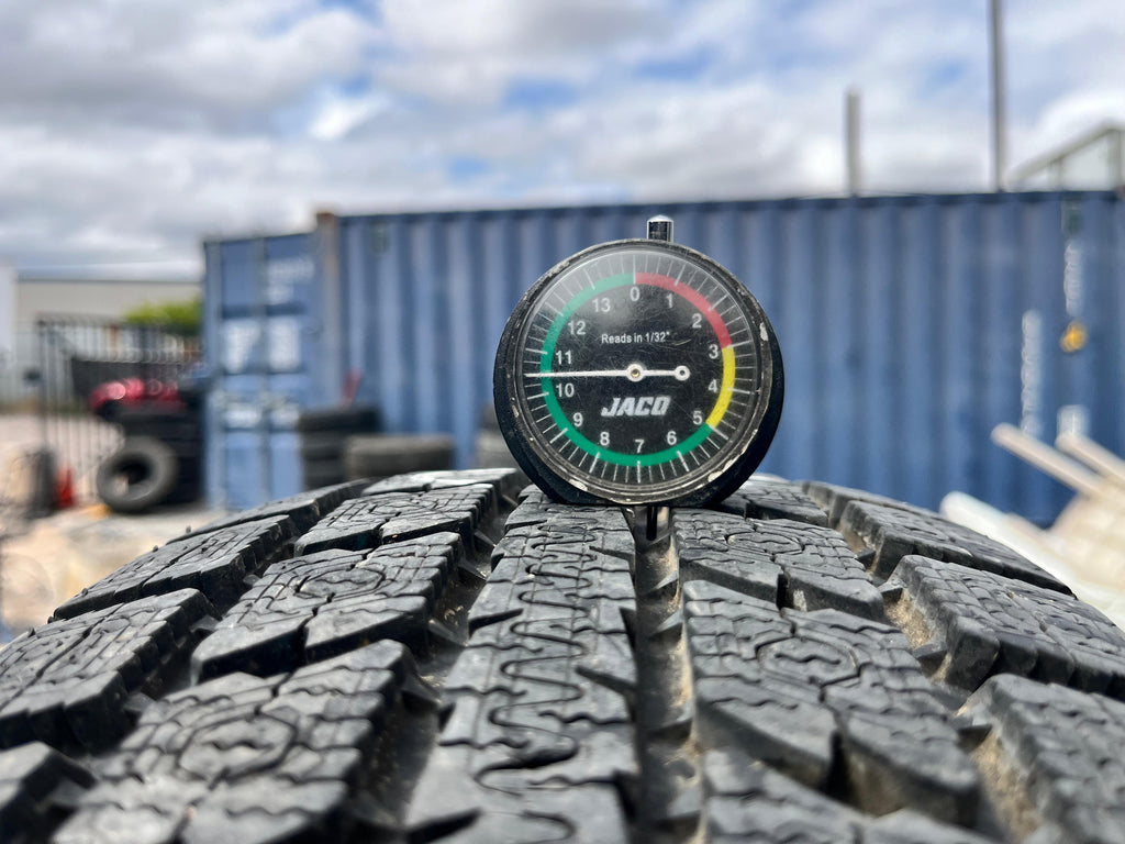 205/65R15 Pair (2 Used Tires) Toyo Observe GSI-5