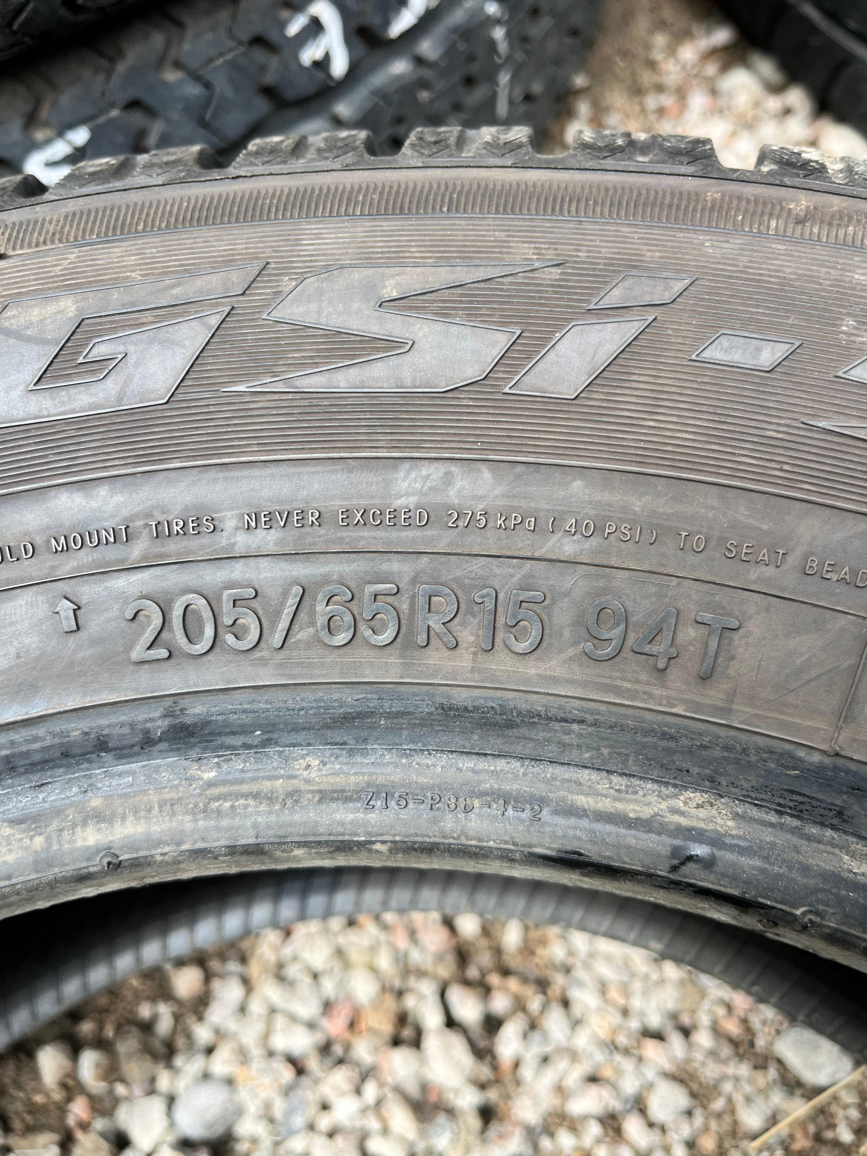 205/65R15 Pair (2 Used Tires) Toyo Observe GSI-5