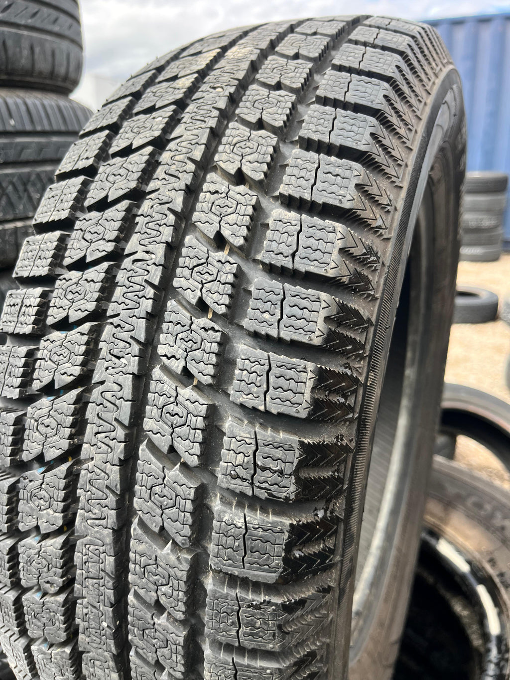 205/65R15 Pair (2 Used Tires) Toyo Observe GSI-5