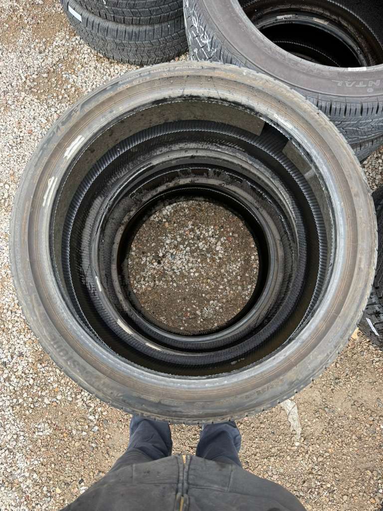 285/35R22 (3 Used Tires) Bridgestone Turanza T005
