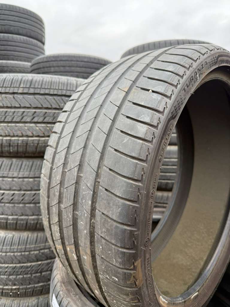 255/35R21 Set (4 Used Tires) Bridgestone Turanza T005
