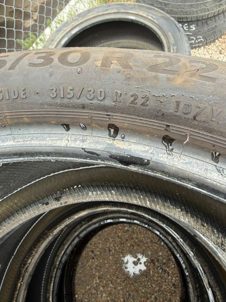 315/30R22 Set (4 Used Tires) Continental PermiumContact 6