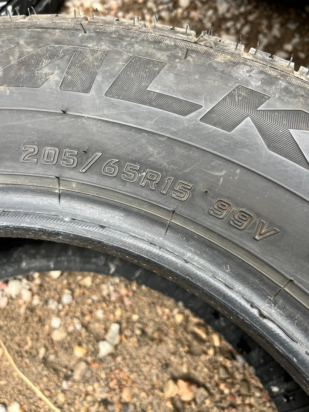 205/65R15 Pair (2 Used Tires) Falken Zen (ZE960)