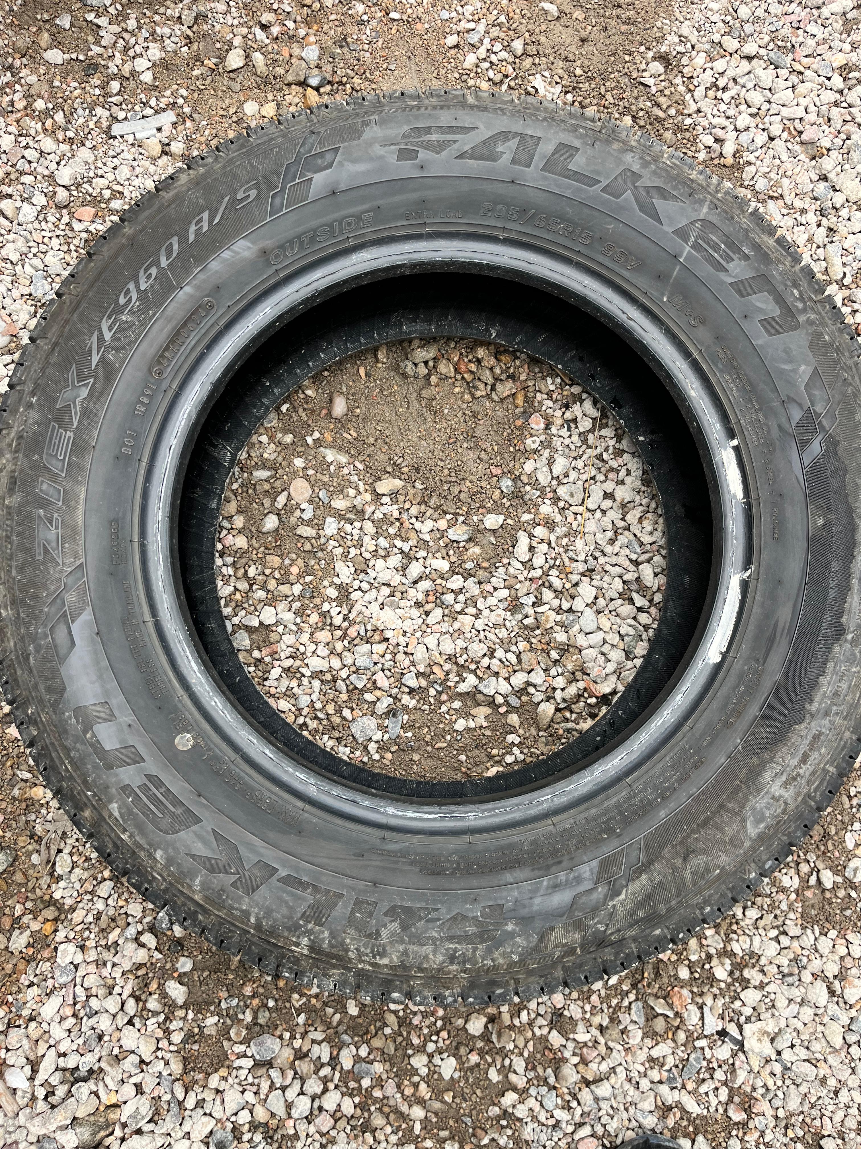 205/65R15 Pair (2 Used Tires) Falken Zen (ZE960)
