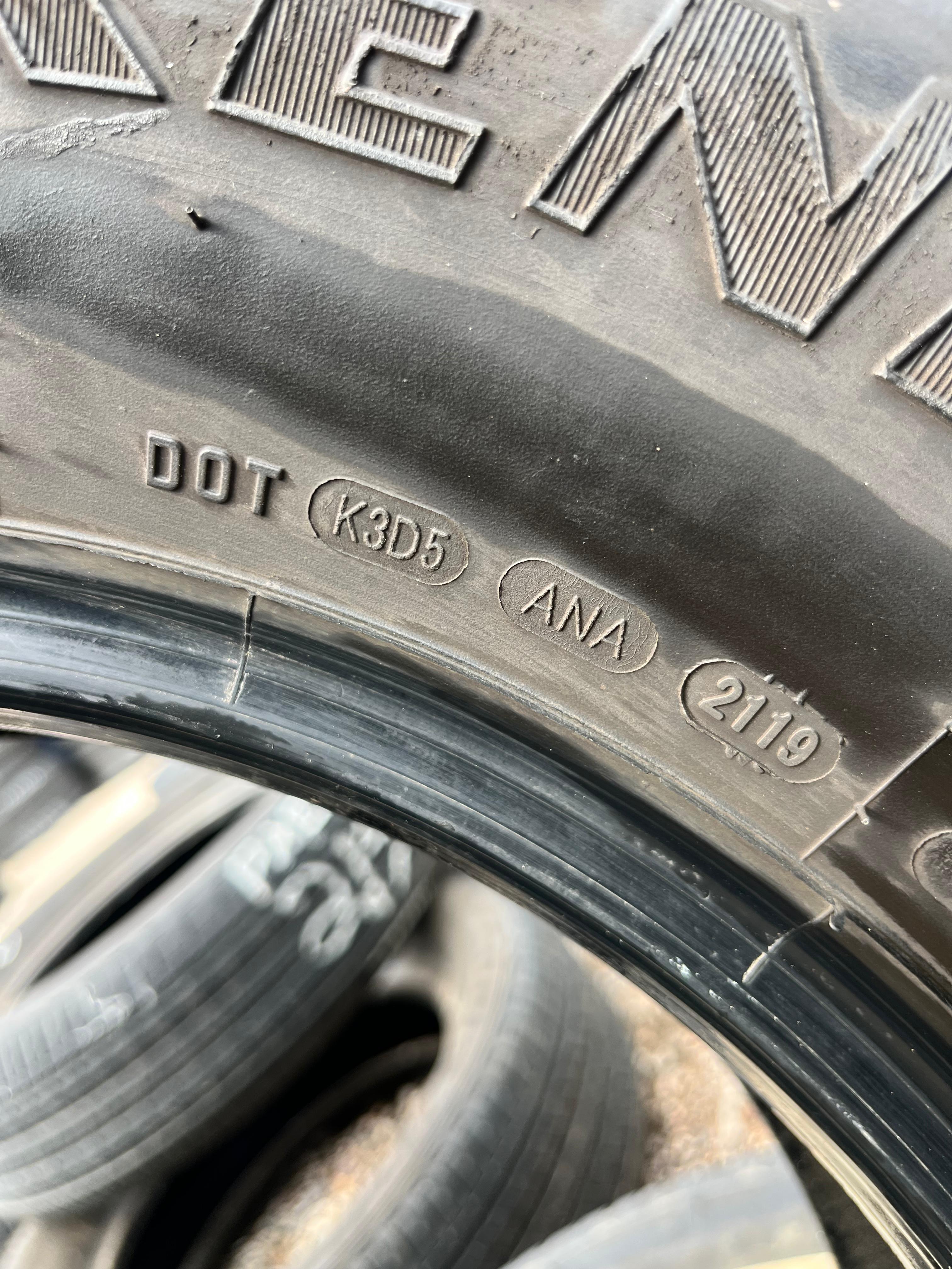 235/75R15 Pair (2 Used Tires) Kenda Radial Kenetica