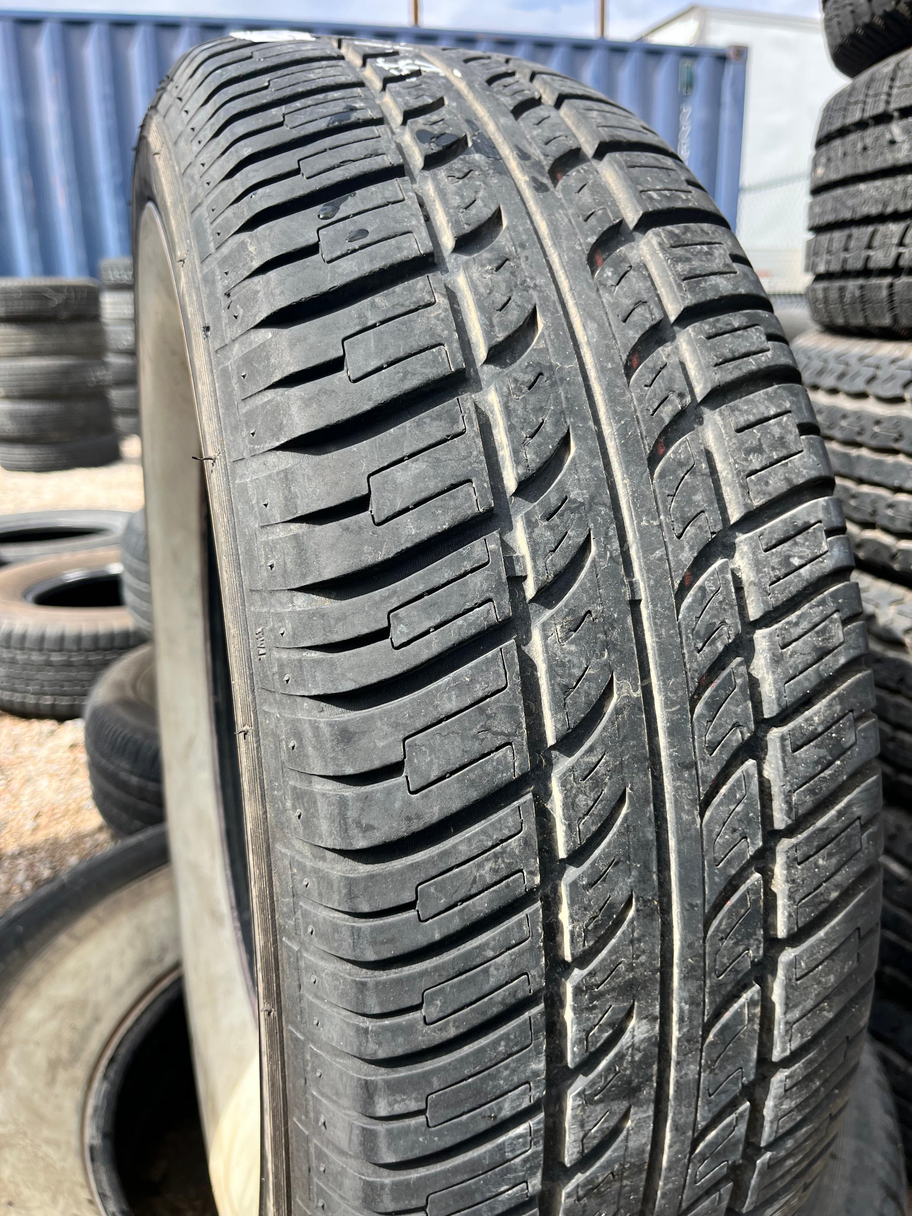 235/75R15 Pair (2 Used Tires) Kenda Radial Kenetica