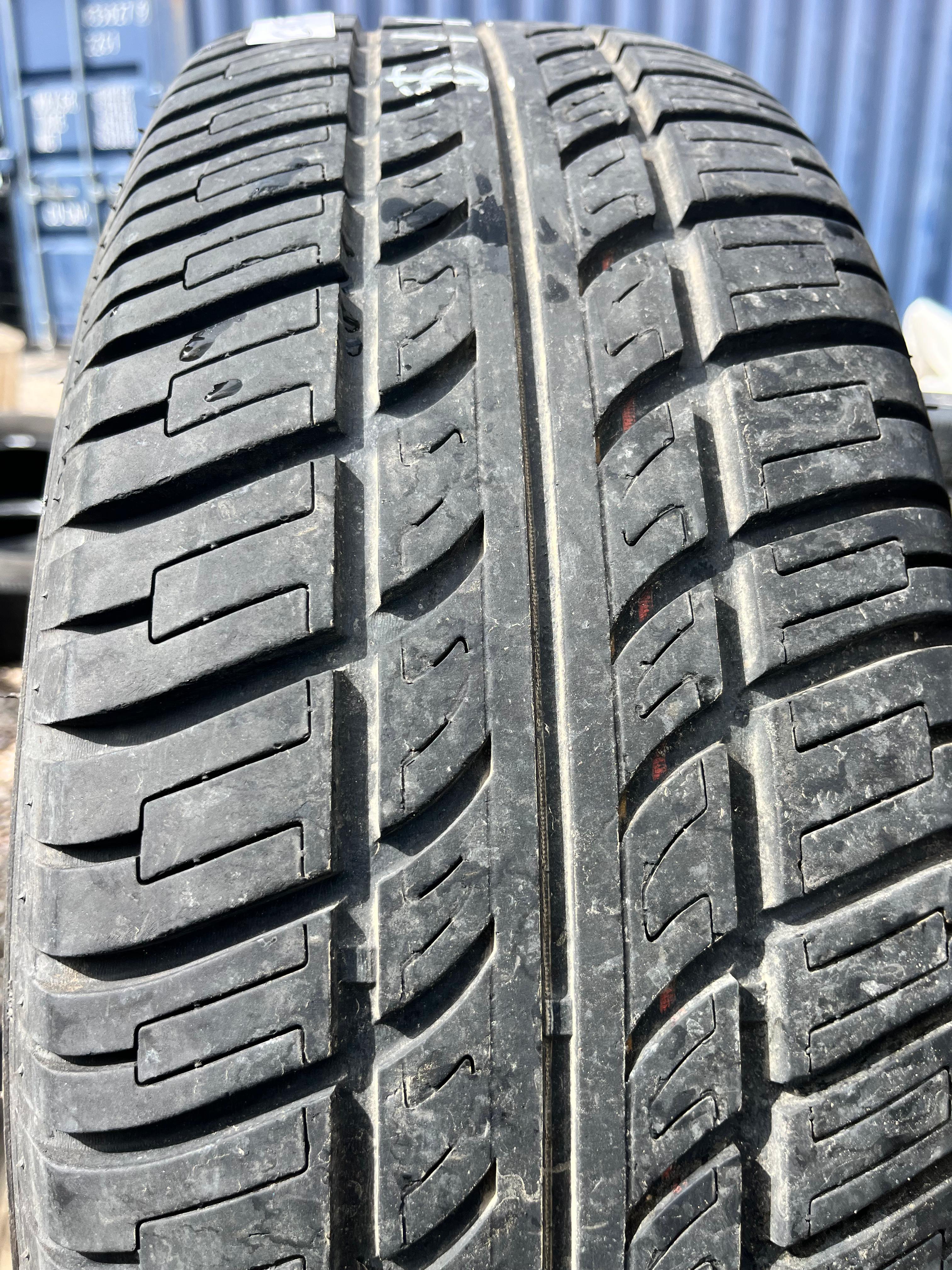 235/75R15 Pair (2 Used Tires) Kenda Radial Kenetica