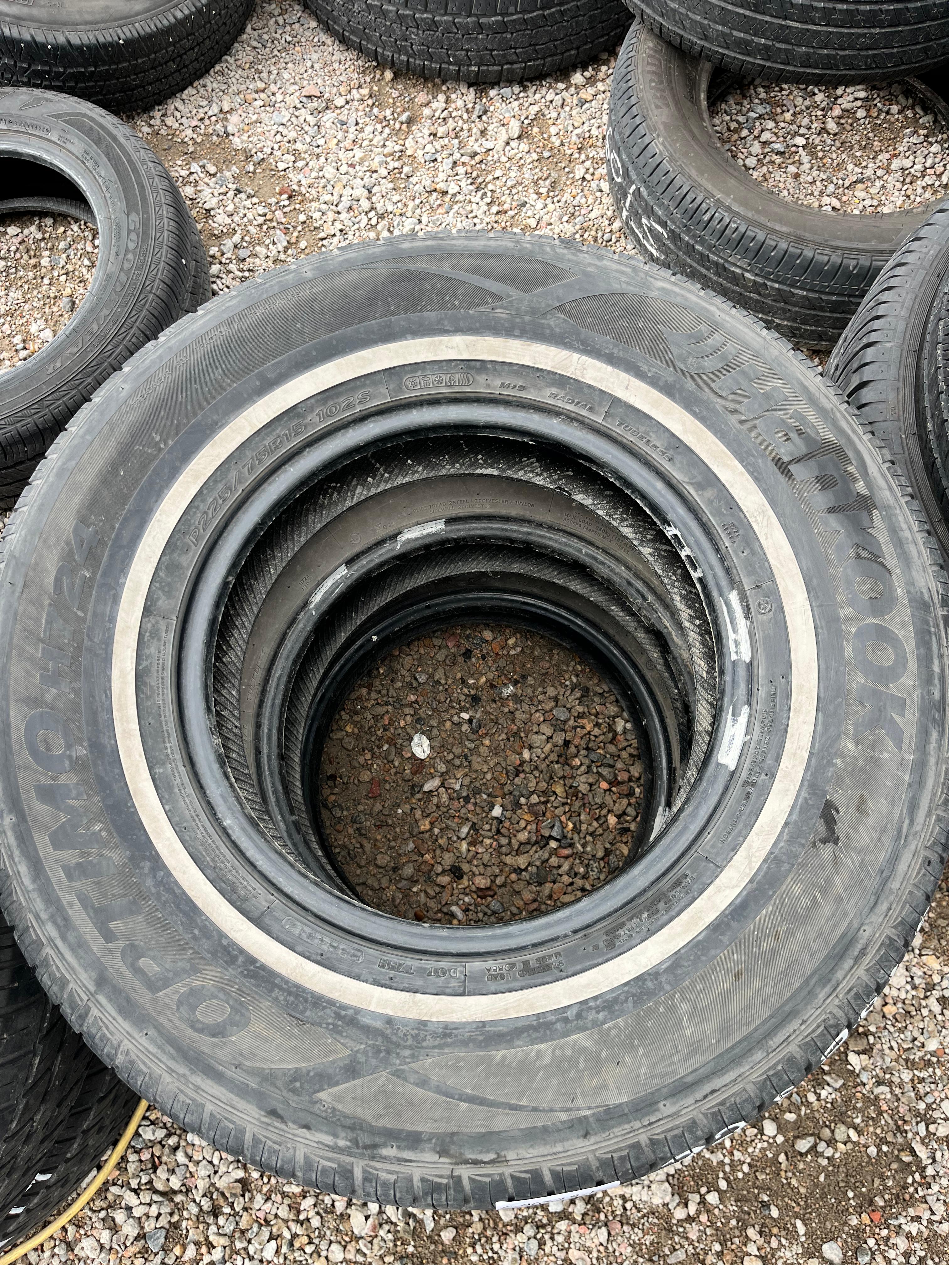 225/75R15 (3 Used Tires) Hankook Óptimo (H724)