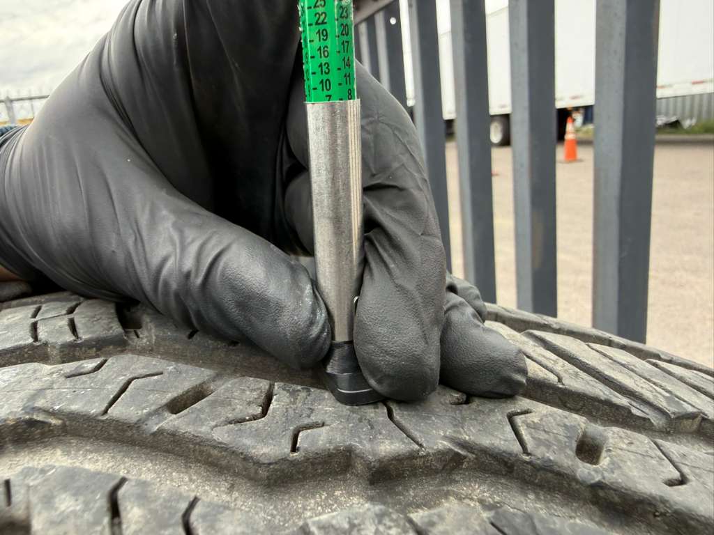 265/60R20 Set (4 Used Tires) Falken Wildpeak ATW3a