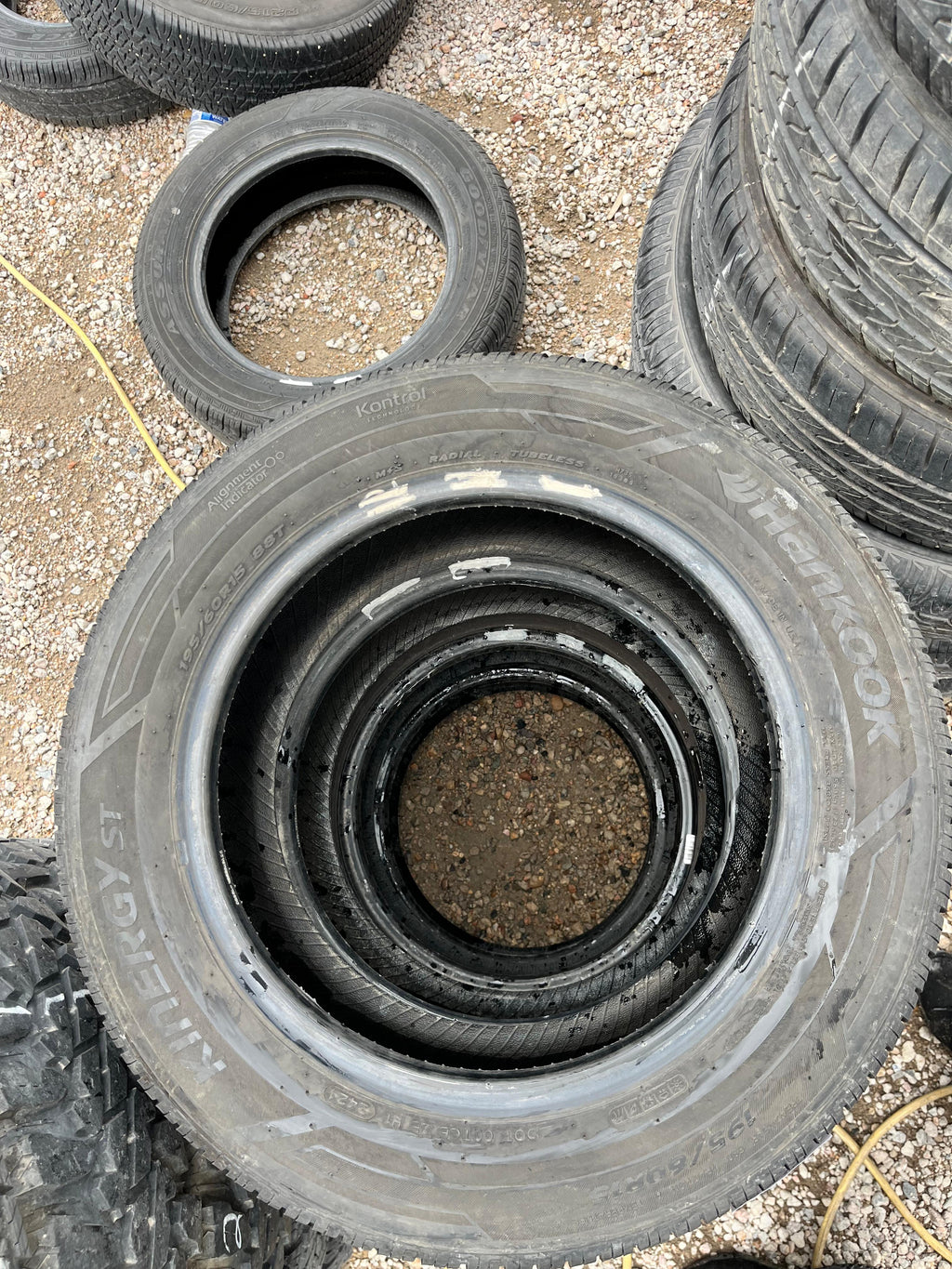 195/60R15 Pair (2 Used Tires) Hankook Kinergy