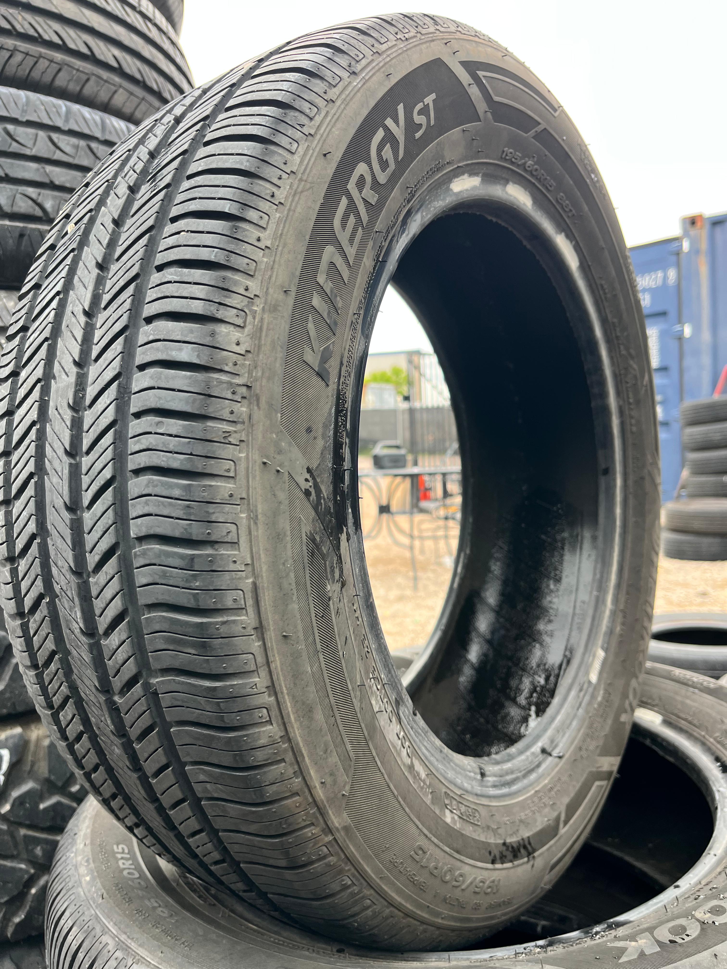 195/60R15 Pair (2 Used Tires) Hankook Kinergy