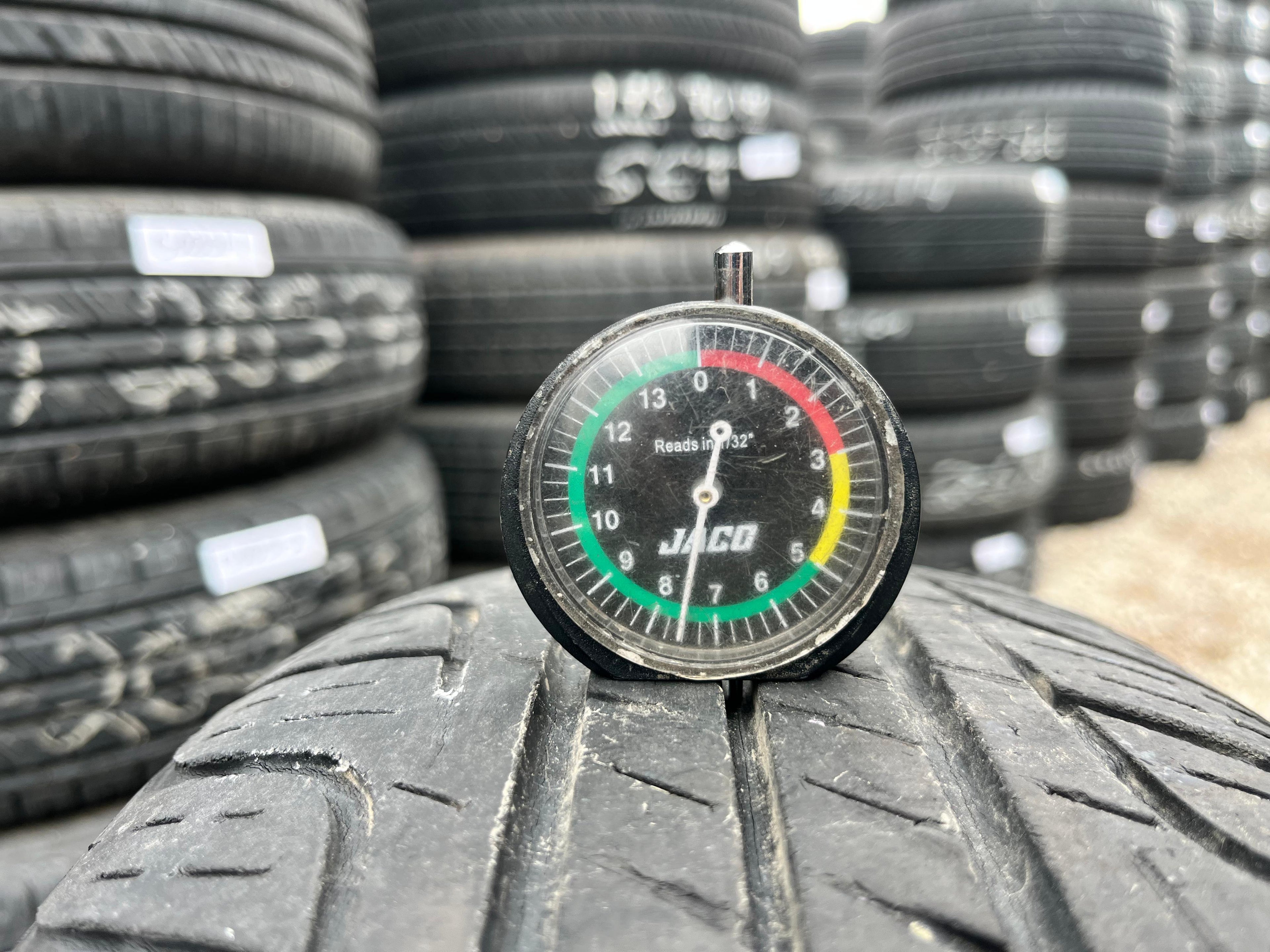 195/70R14 Pair (2 Used Tires) Toyo Spectrum