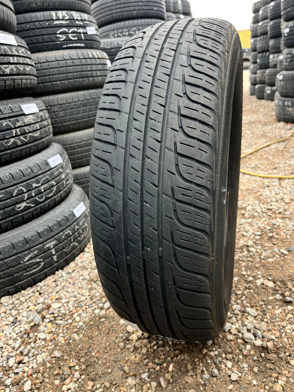195/70R14 Pair (2 Used Tires) Toyo Spectrum