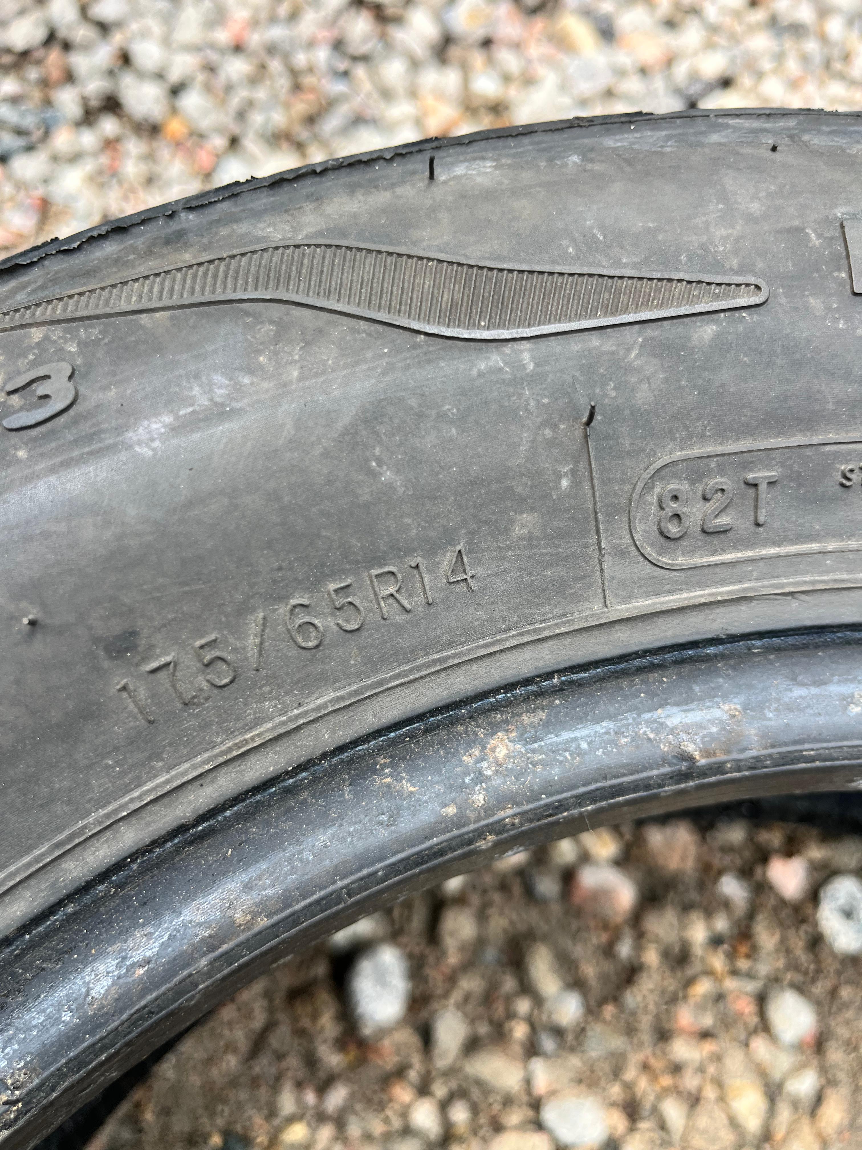 175/65R14 Pair (2 Used Tires) Dean Tires Road Control