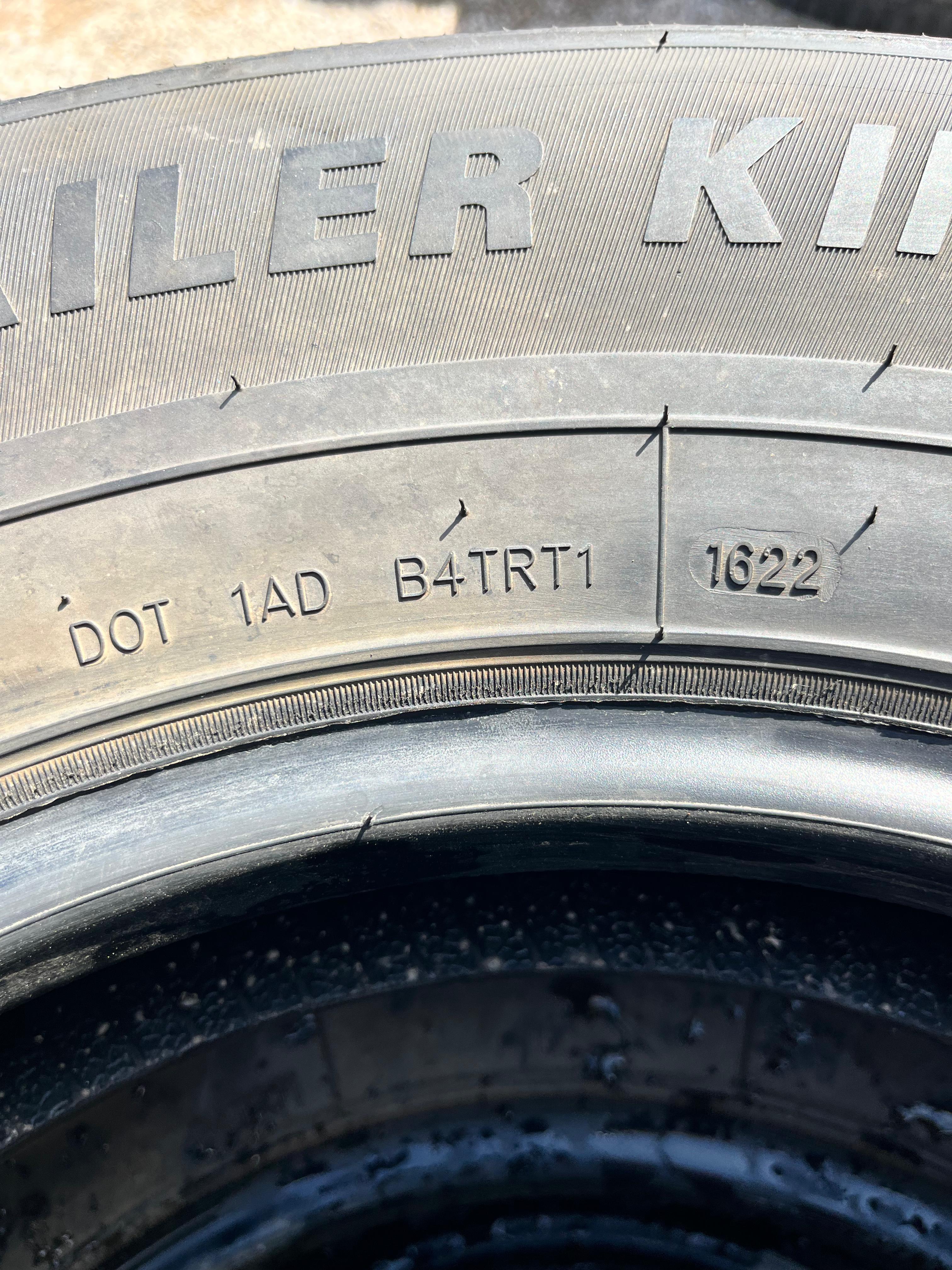 ST225/75R15 Set (4 Used Tires) Trailer King RST
