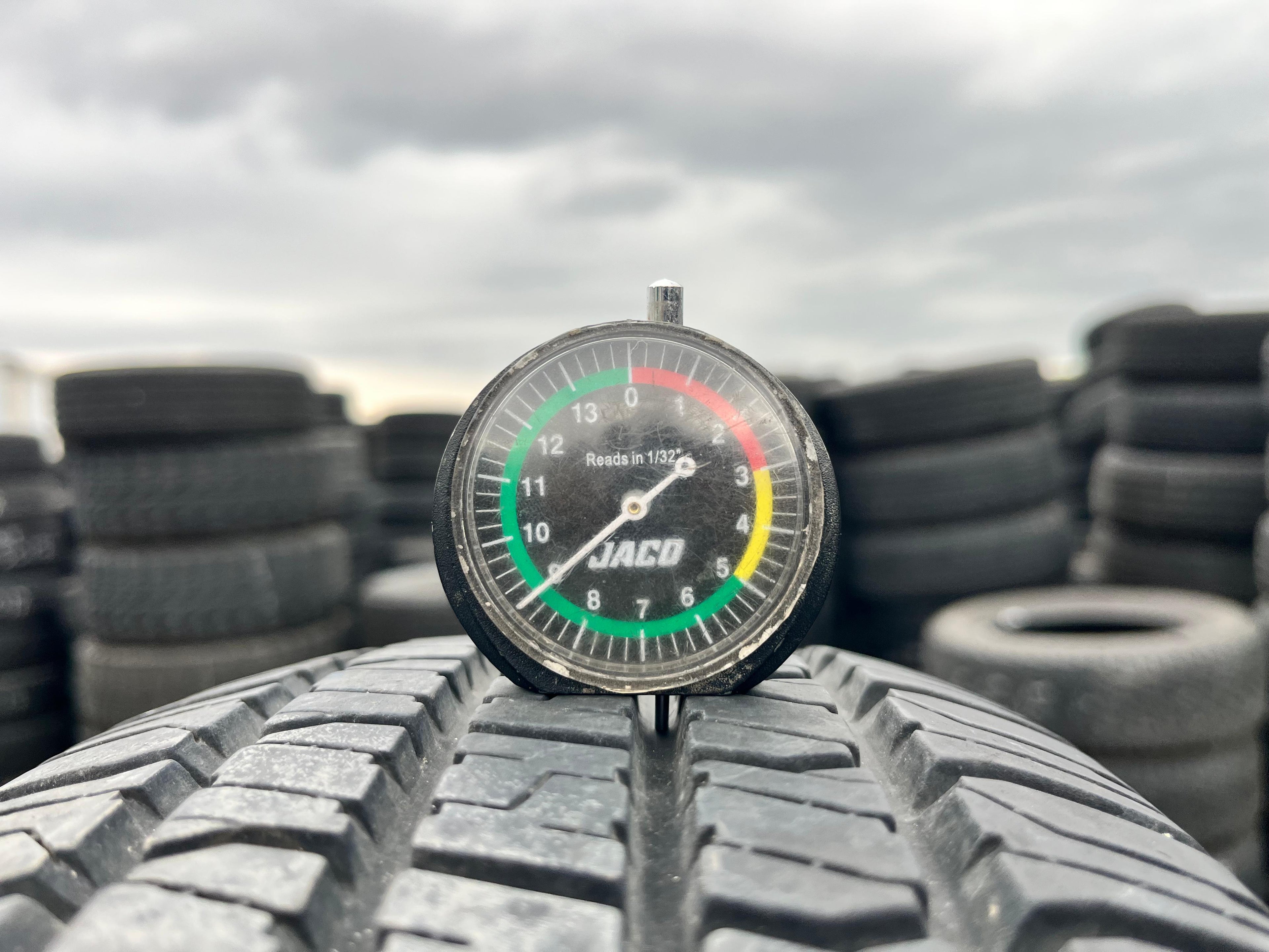 205/70R15 Pair (2 Used Tires) Venezia Classic (787)