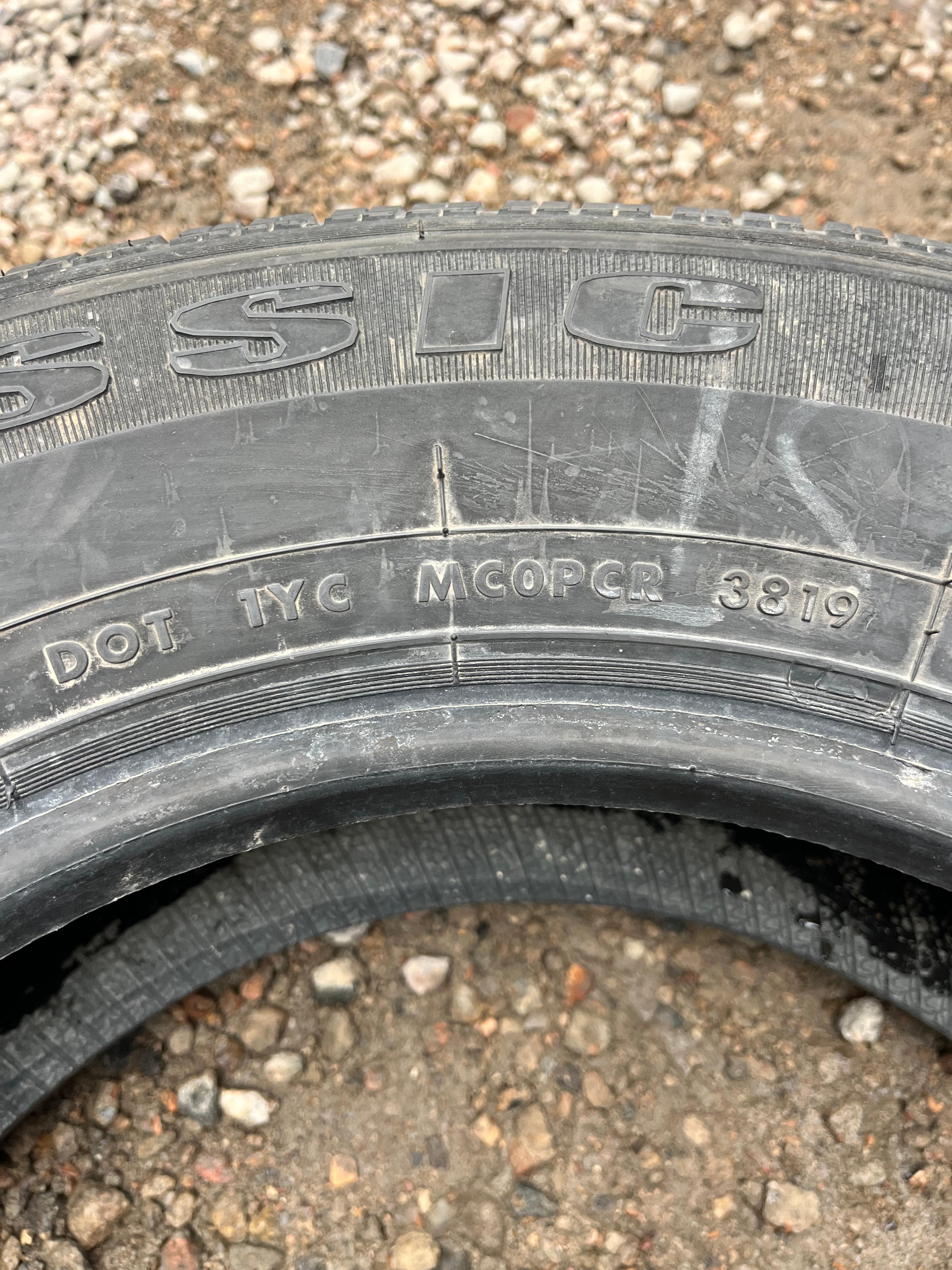 205/70R15 Pair (2 Used Tires) Venezia Classic (787)