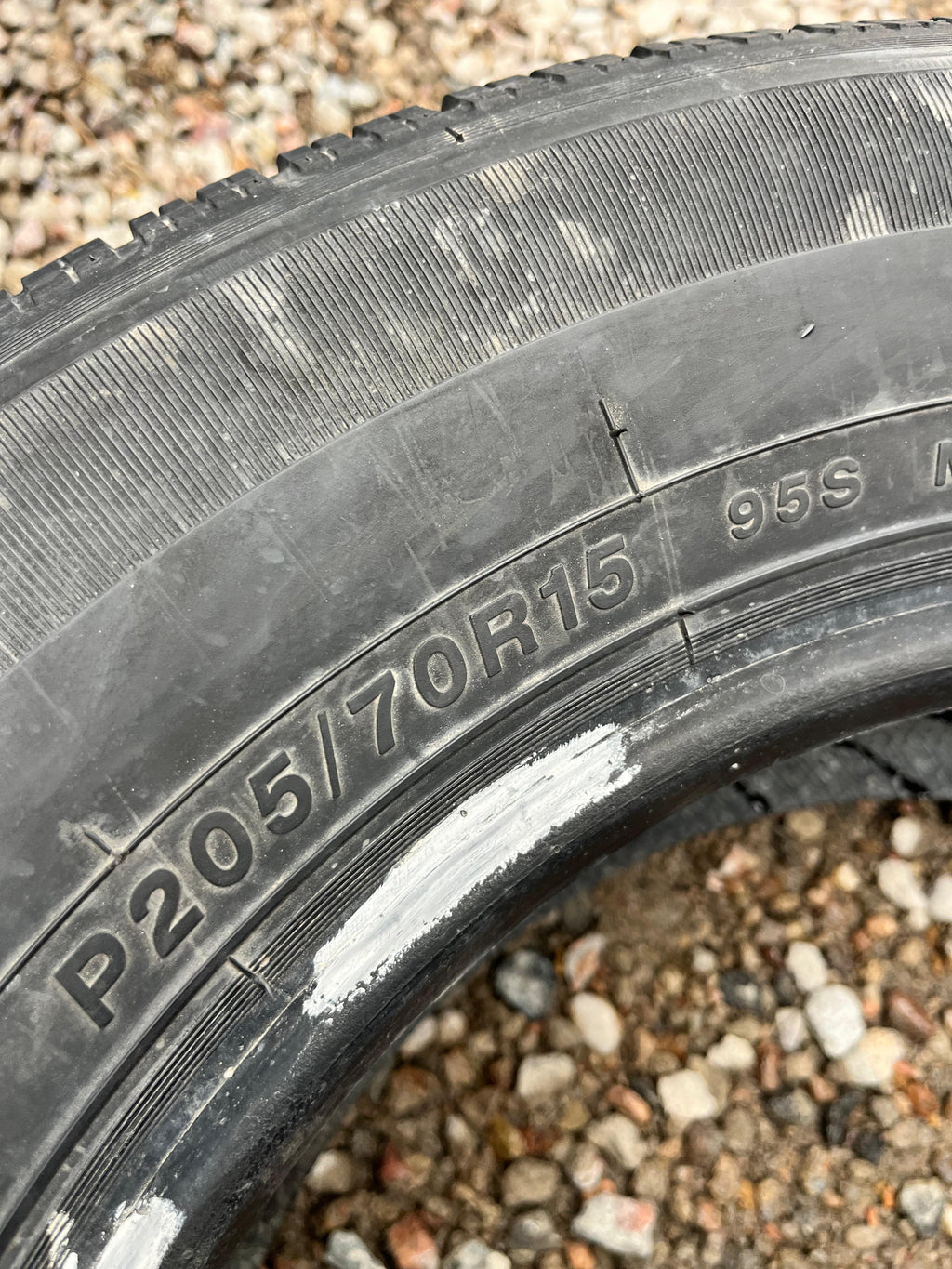 205/70R15 Pair (2 Used Tires) Venezia Classic (787)