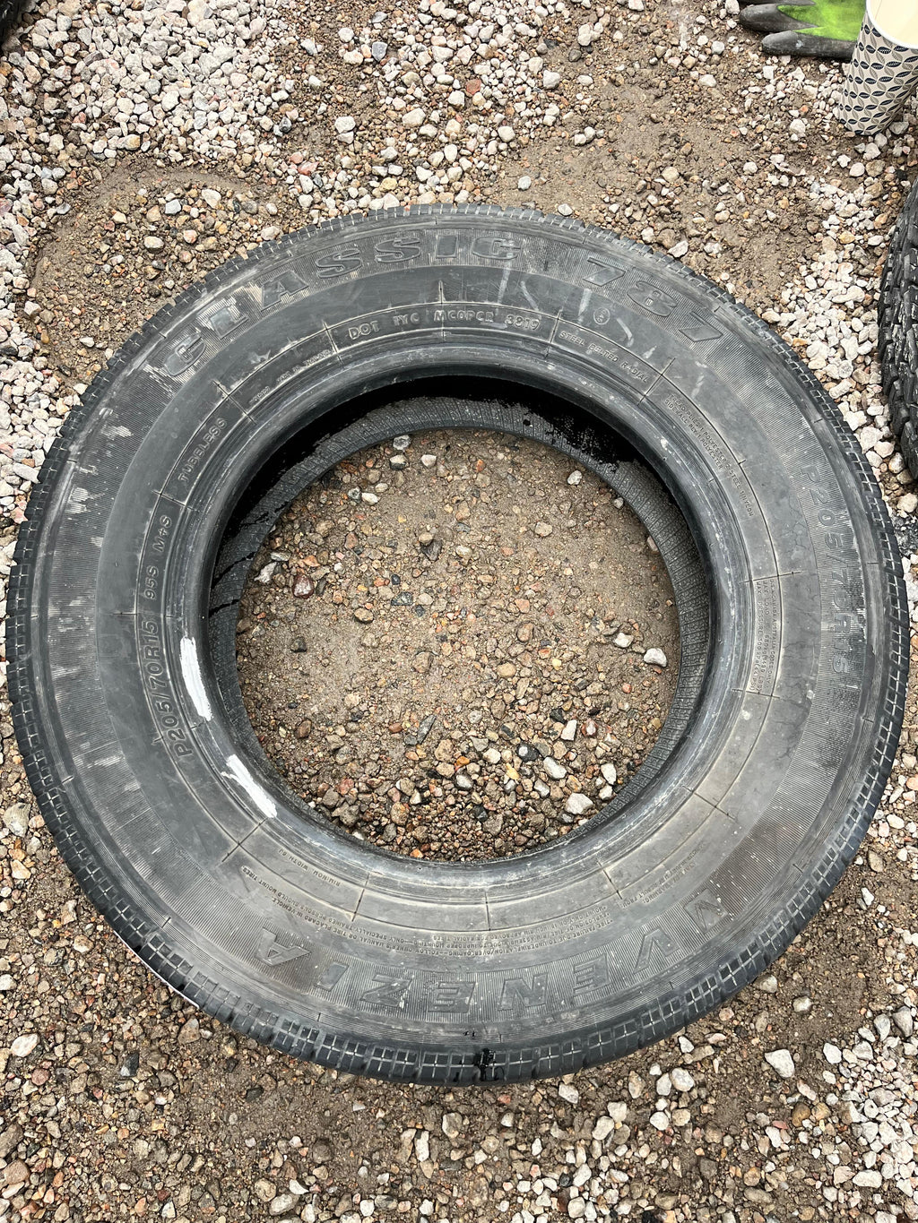 205/70R15 Pair (2 Used Tires) Venezia Classic (787)