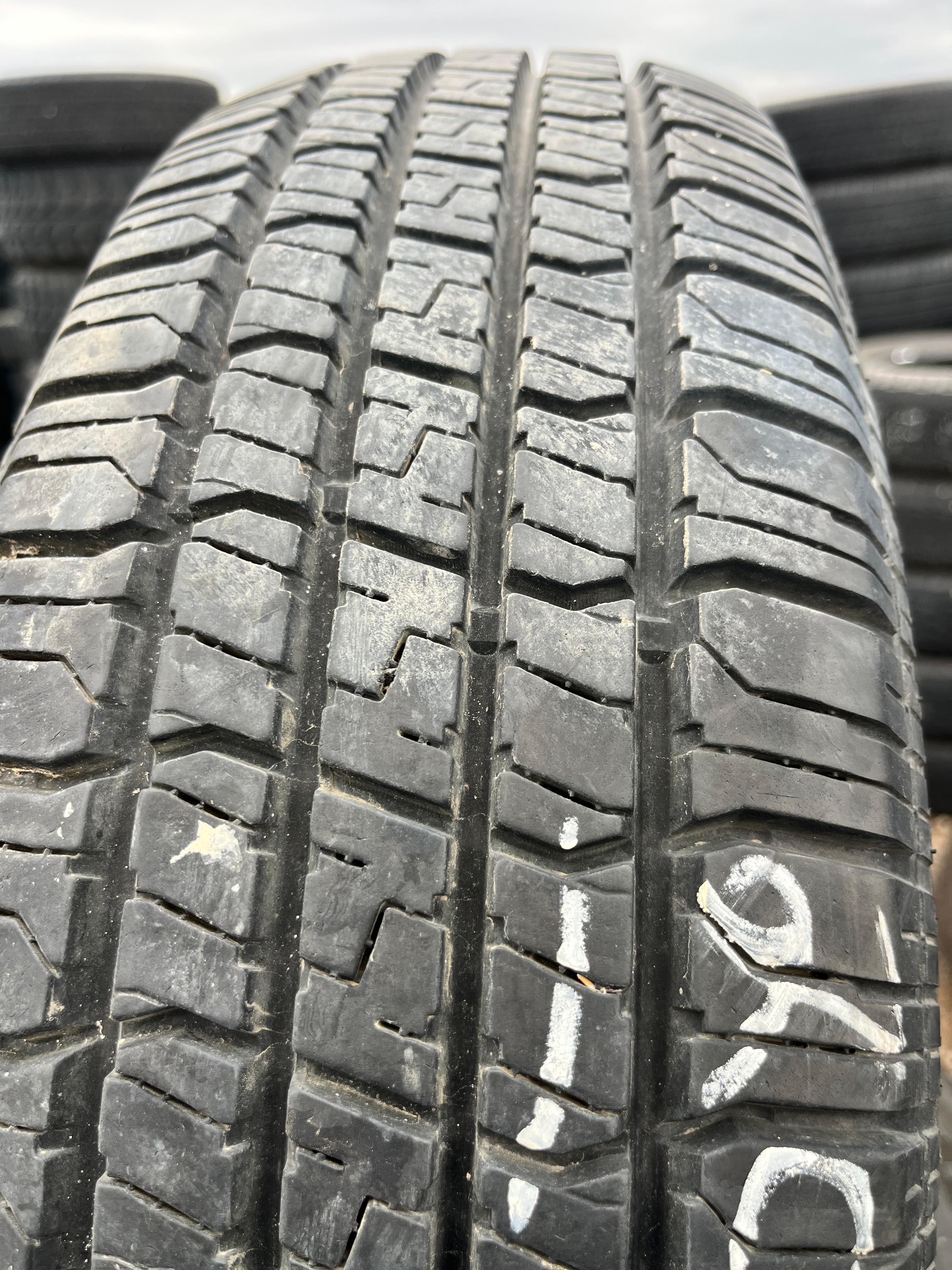 205/70R15 Pair (2 Used Tires) Venezia Classic (787)