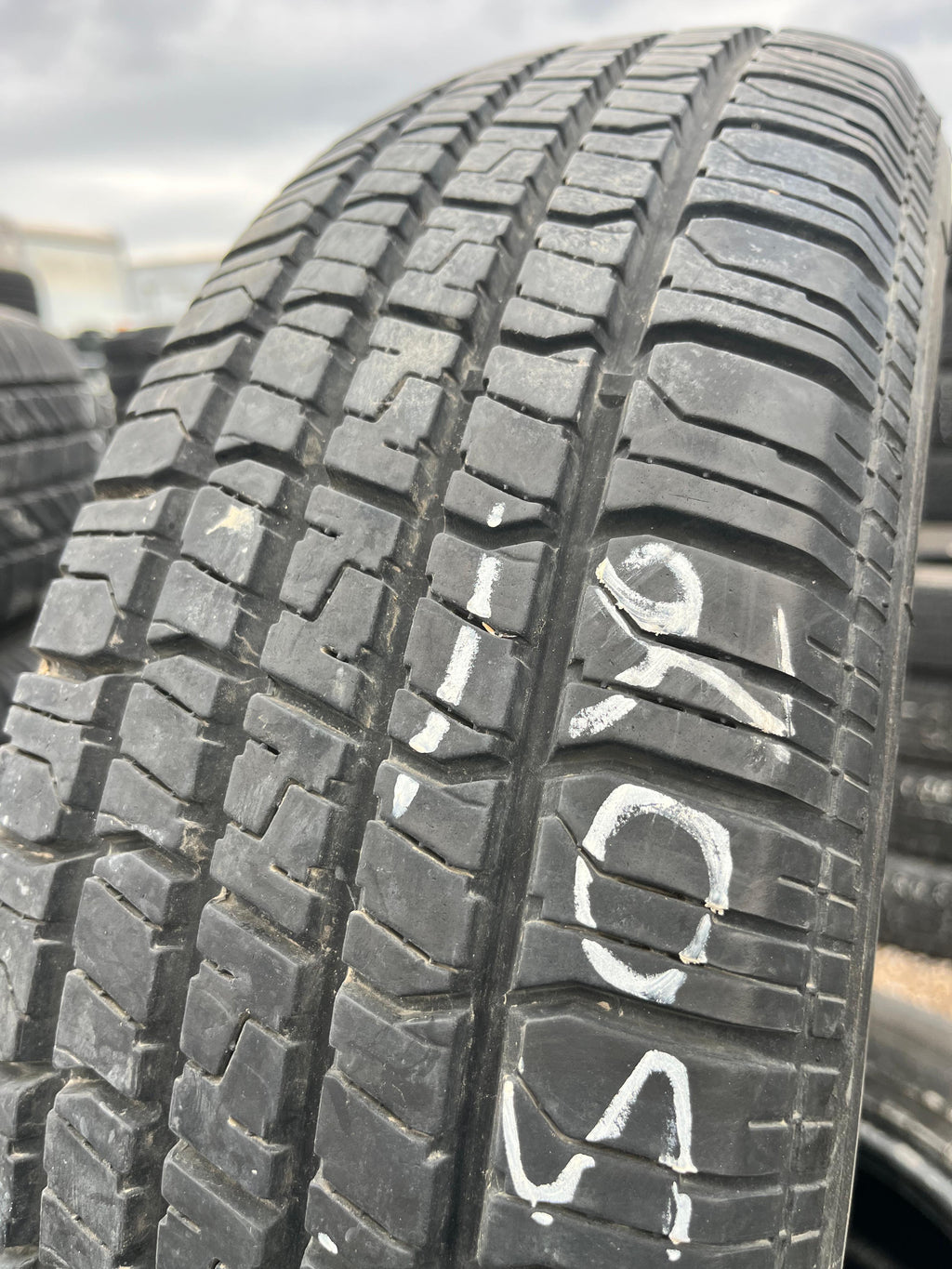 205/70R15 Pair (2 Used Tires) Venezia Classic (787)