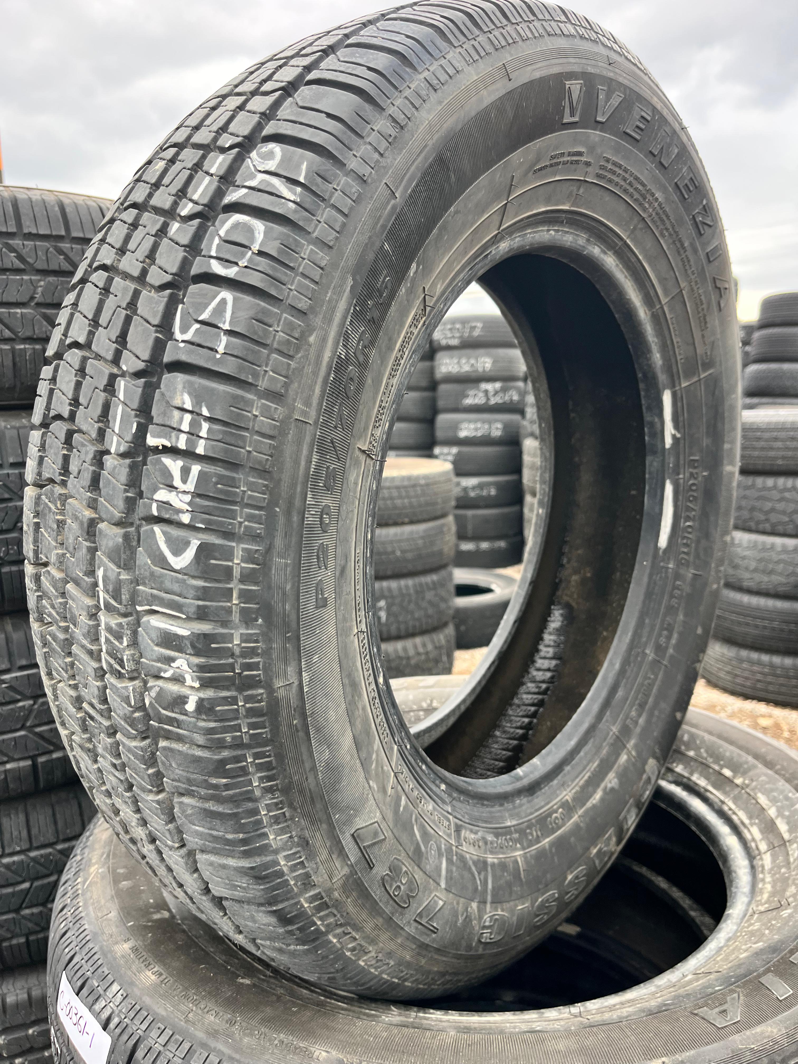 205/70R15 Pair (2 Used Tires) Venezia Classic (787)