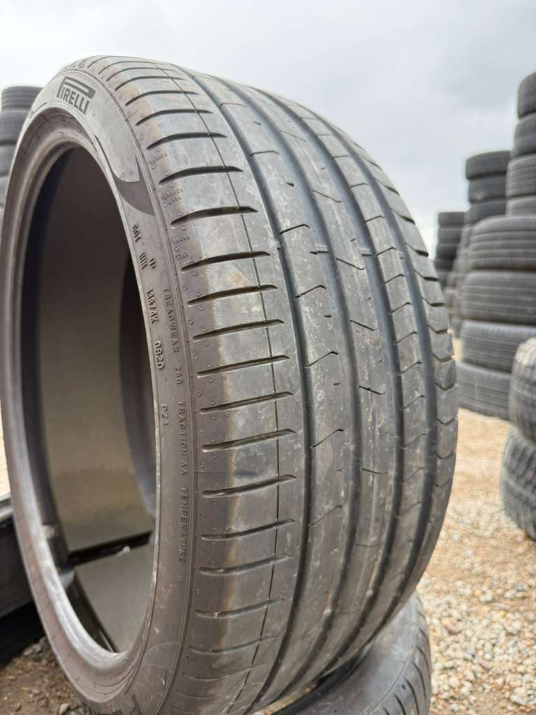 255/35R21 Pair (2 Used Tires) Pirelli P Zero