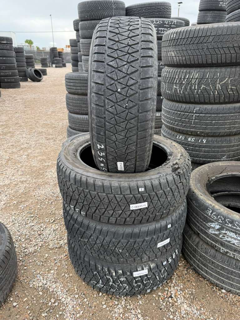 235/55R19 Set (4 Used Tires) Bridgestone Blizzak DM-V2