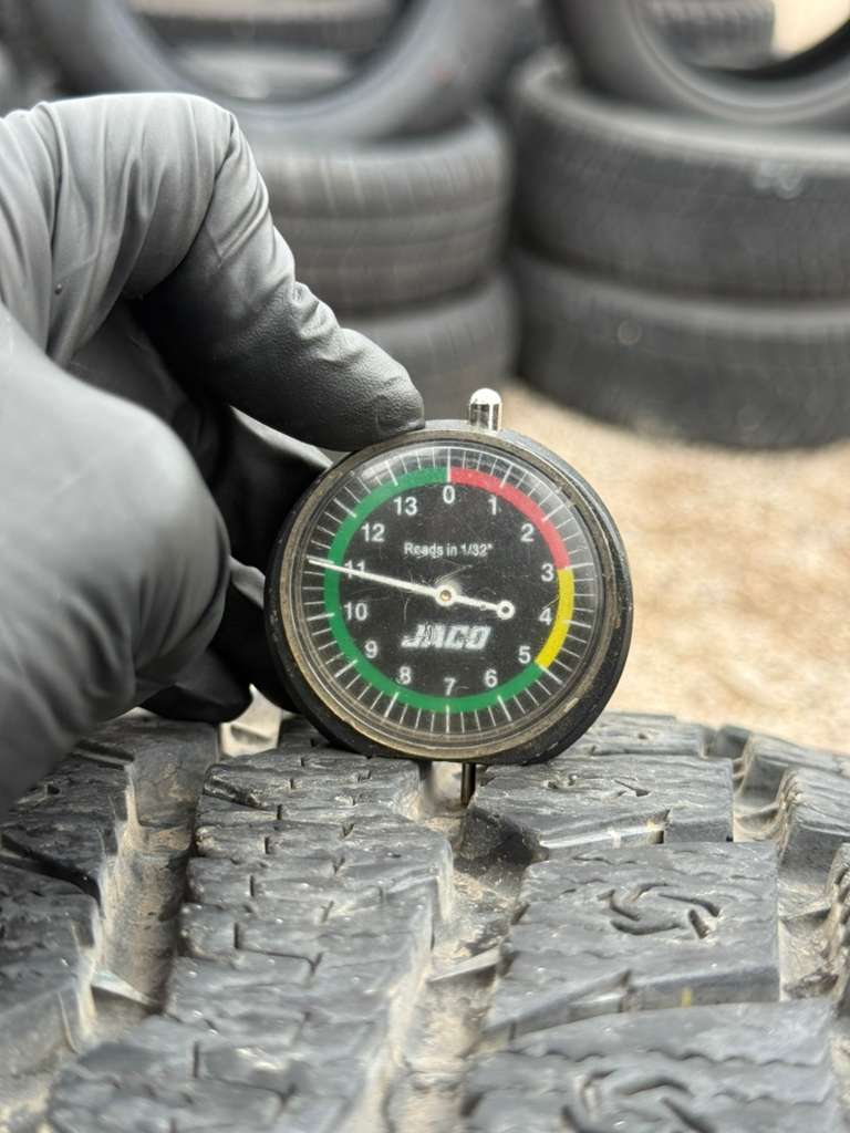 235/55R19 Pair (2 Used Tires) Toyo Observe GSi-6 LS