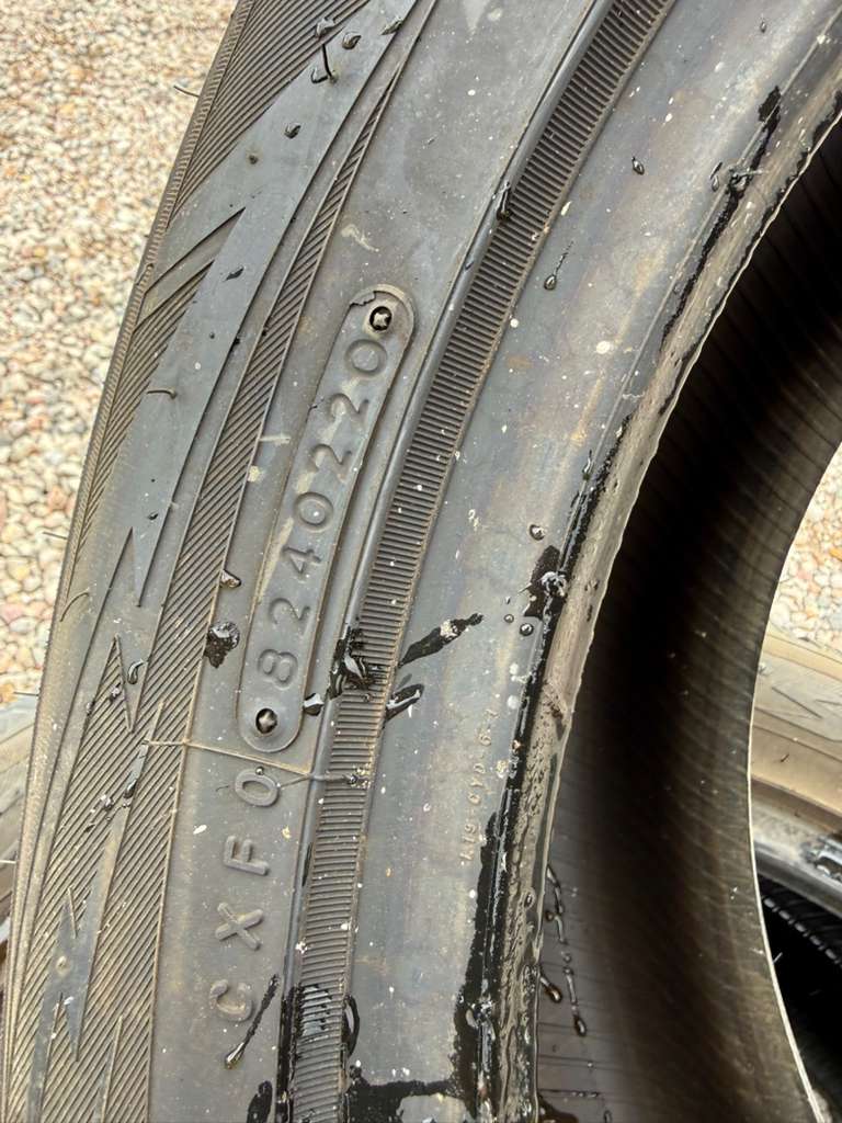235/55R19 Pair (2 Used Tires) Toyo Observe GSi-6 LS