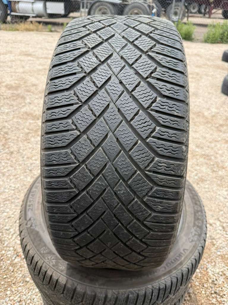 255/45R19 (3 Used Tires) Continental Viking Contact 7