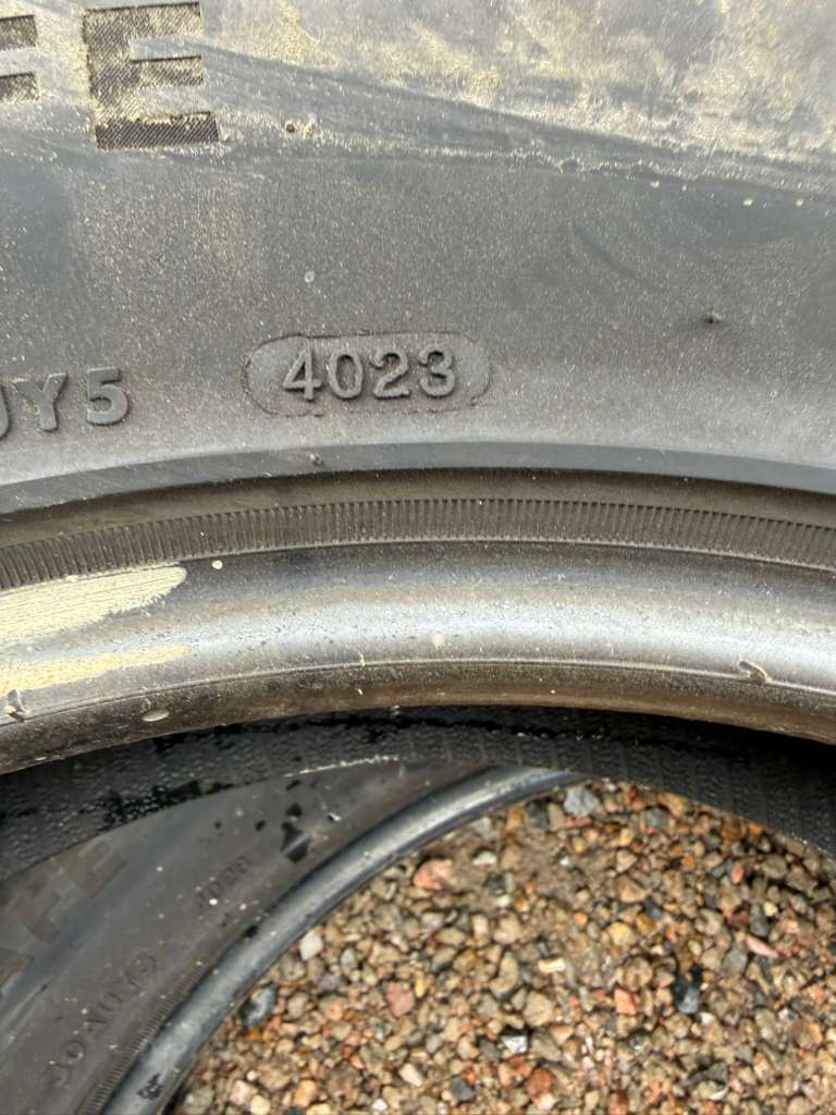 255/50R19 Pair (2 Used Tires) Advanta HPZ-02