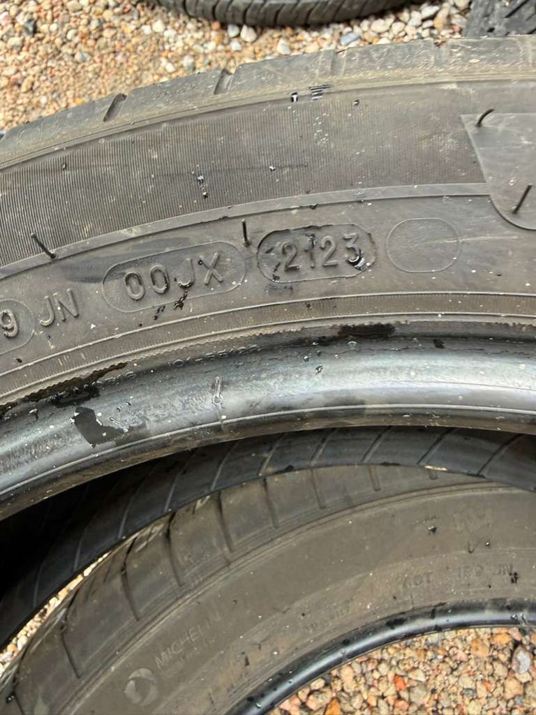 225/55R19 Pair (2 Used Tires) Michelin Primacy A/S