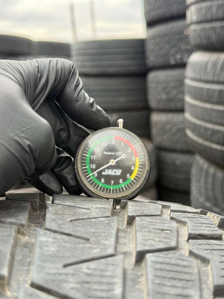 265/50R19 Set (4 Used Tires) Yokohama Ice Guard G075