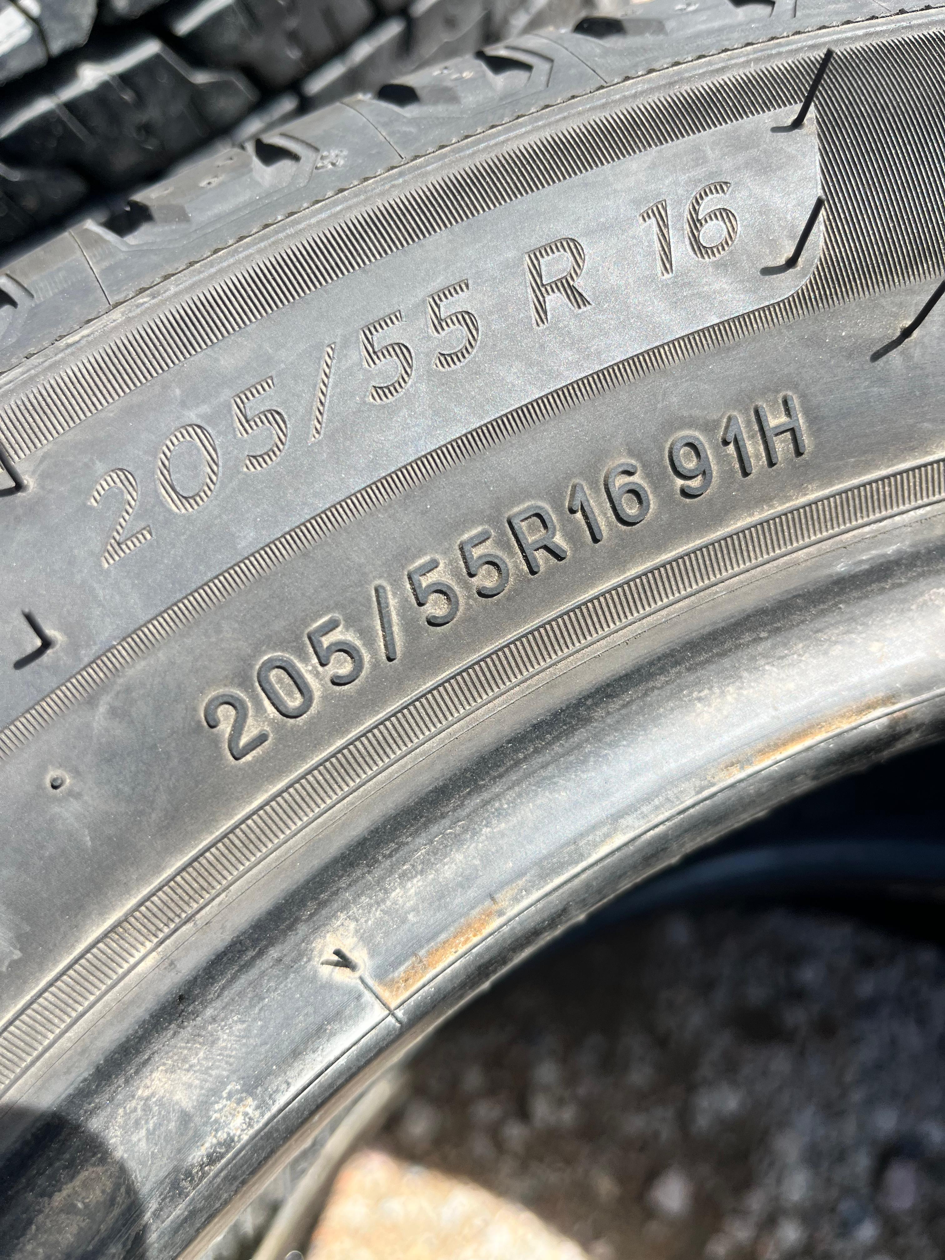 205/55R16 Set (4 Used Tires) Michelin Defender