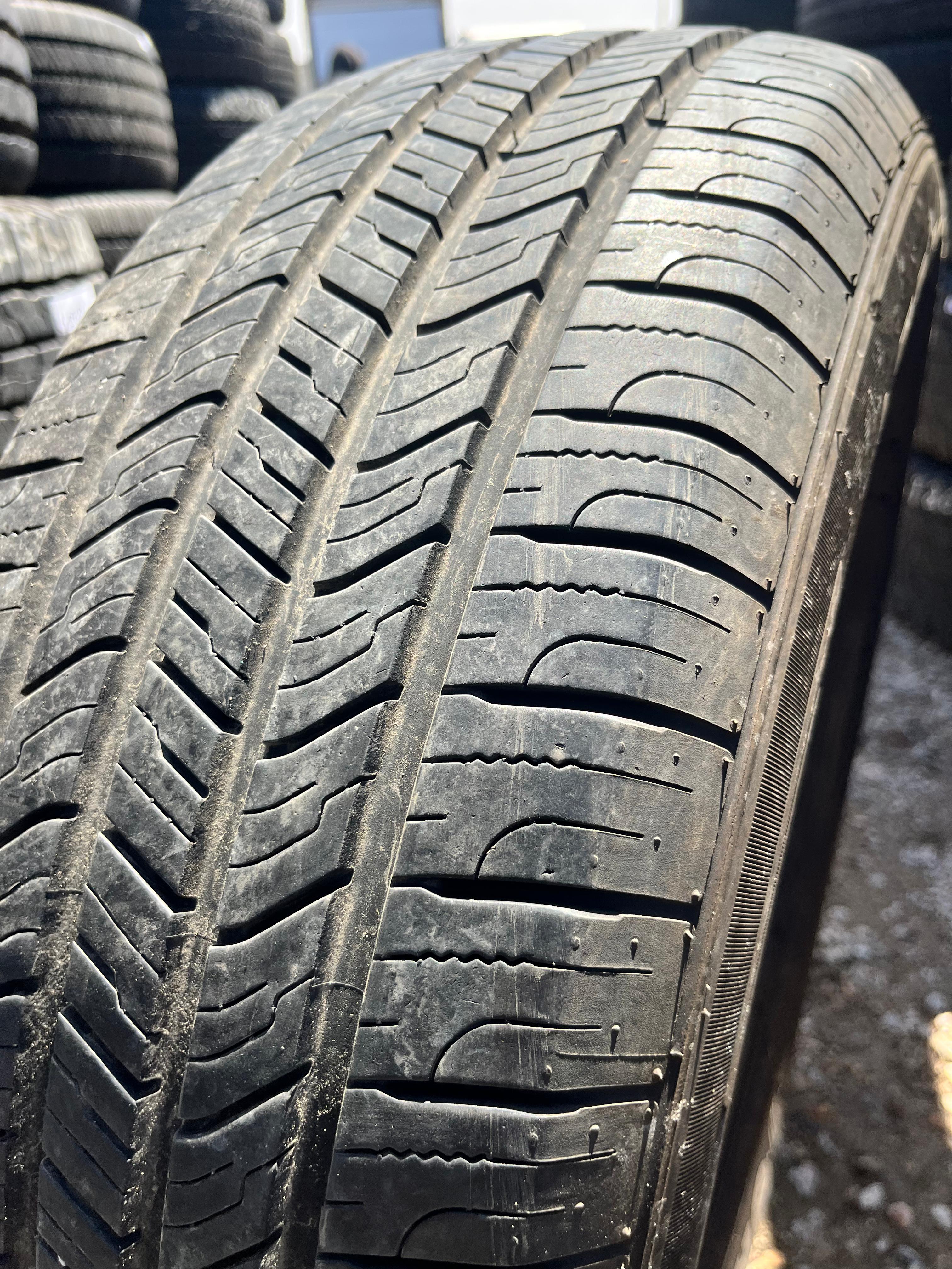 215/65R16 Pair (2 Used Tires) Sailun Atrezzo (SH400)