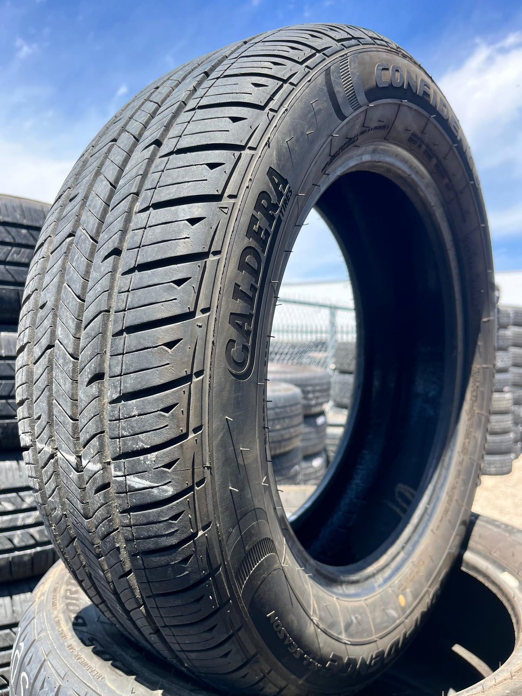 205/60R16 Pair (2 Used Tires) Caldera Tires Confidence