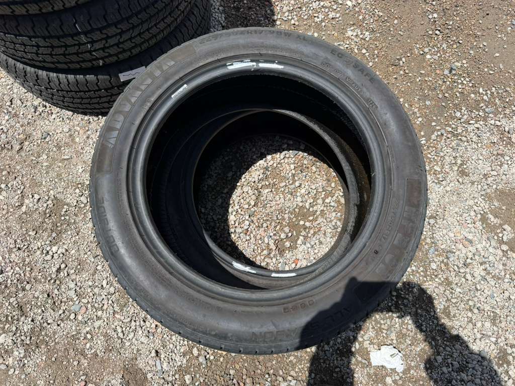 225/50R17 Pair (2 Used Tires) Advanta HPZ-02