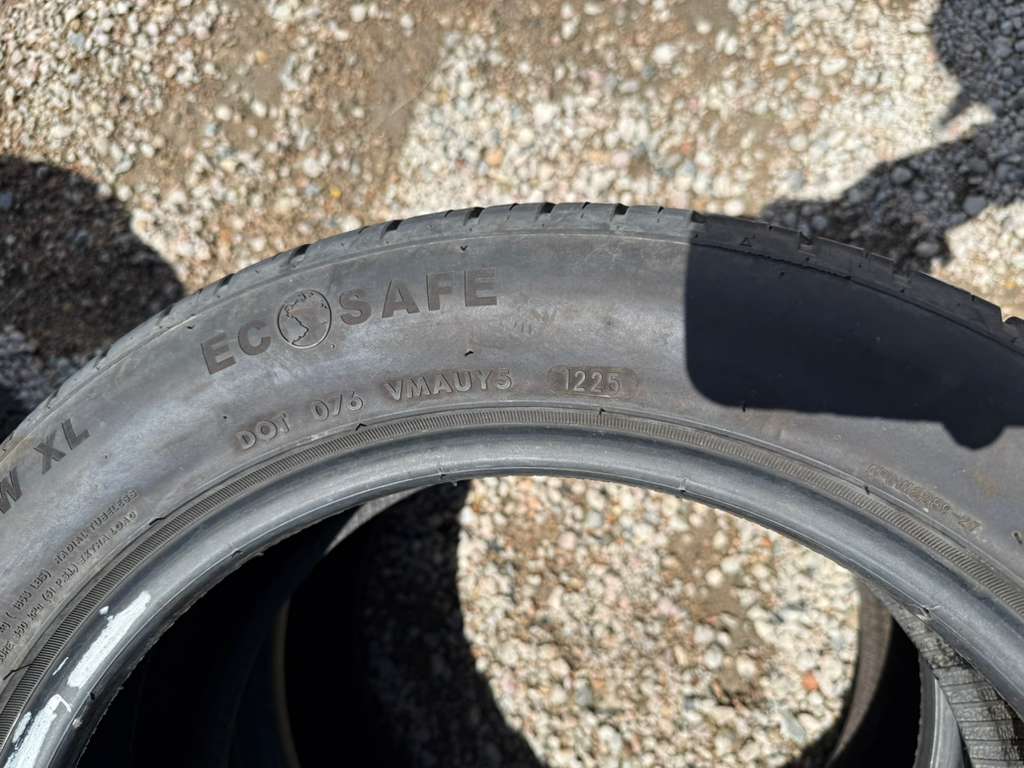 225/50R17 Pair (2 Used Tires) Advanta HPZ-02