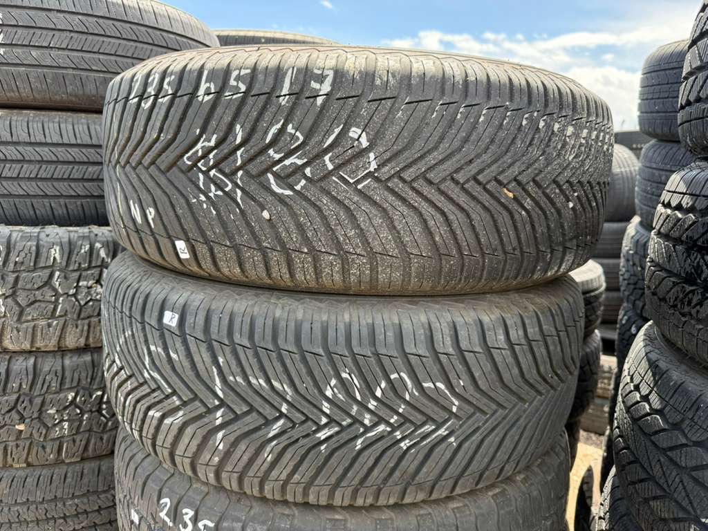 235/65R17 Pair (2 Used Tires) Michelin Cross Climate 2
