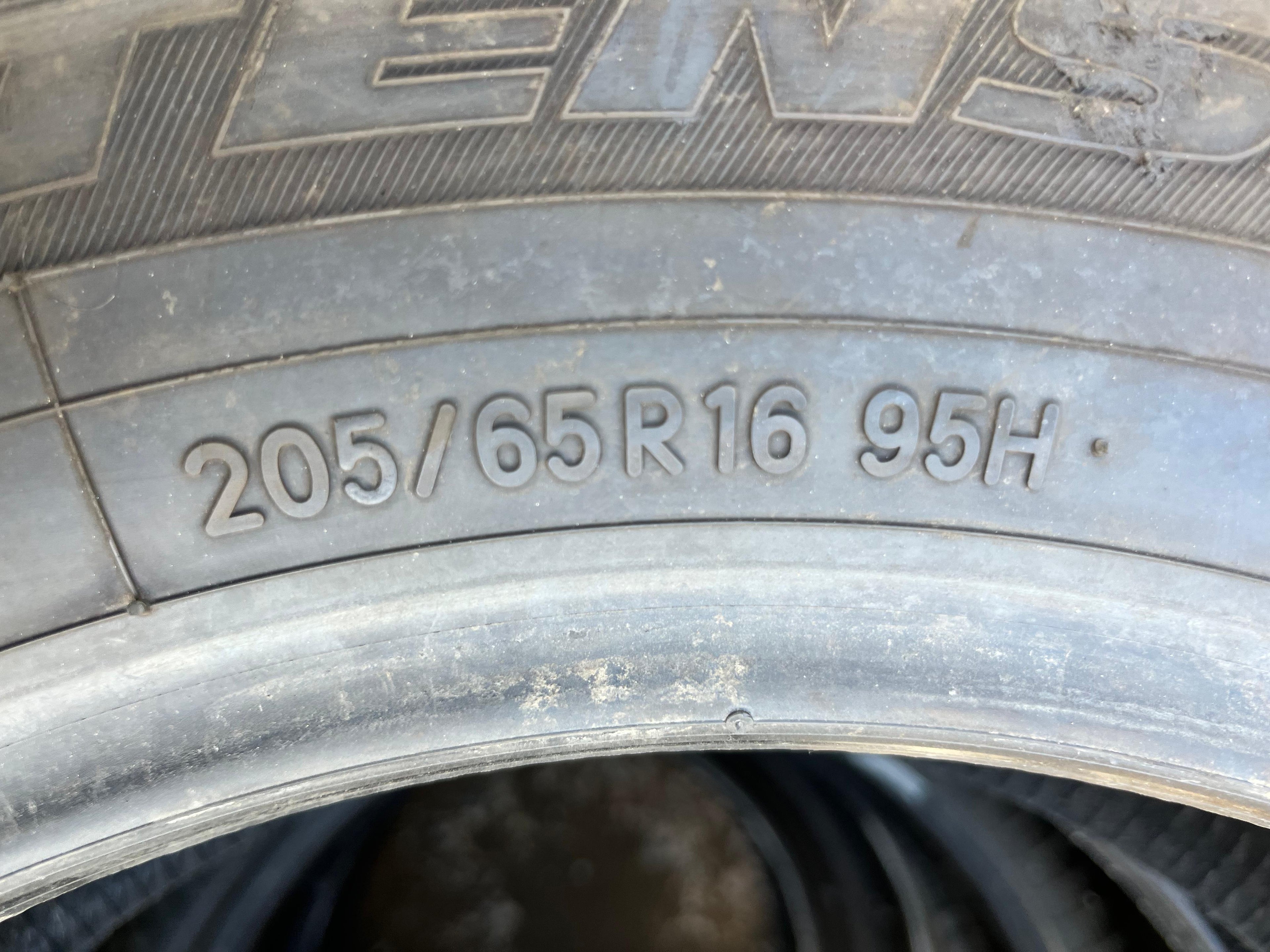 205/65R16 Pair (2 Used Tires) Toyo Extensa II