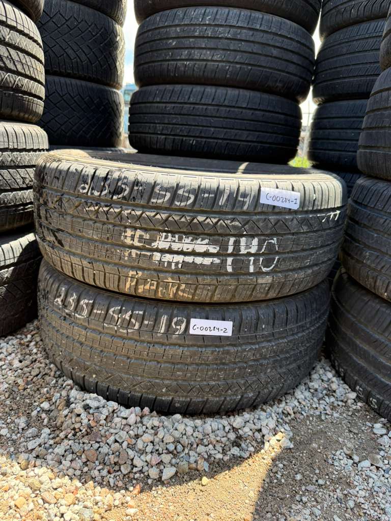 235/55R19 Pair (2 Used Tires)  Dunlop Grandtrek